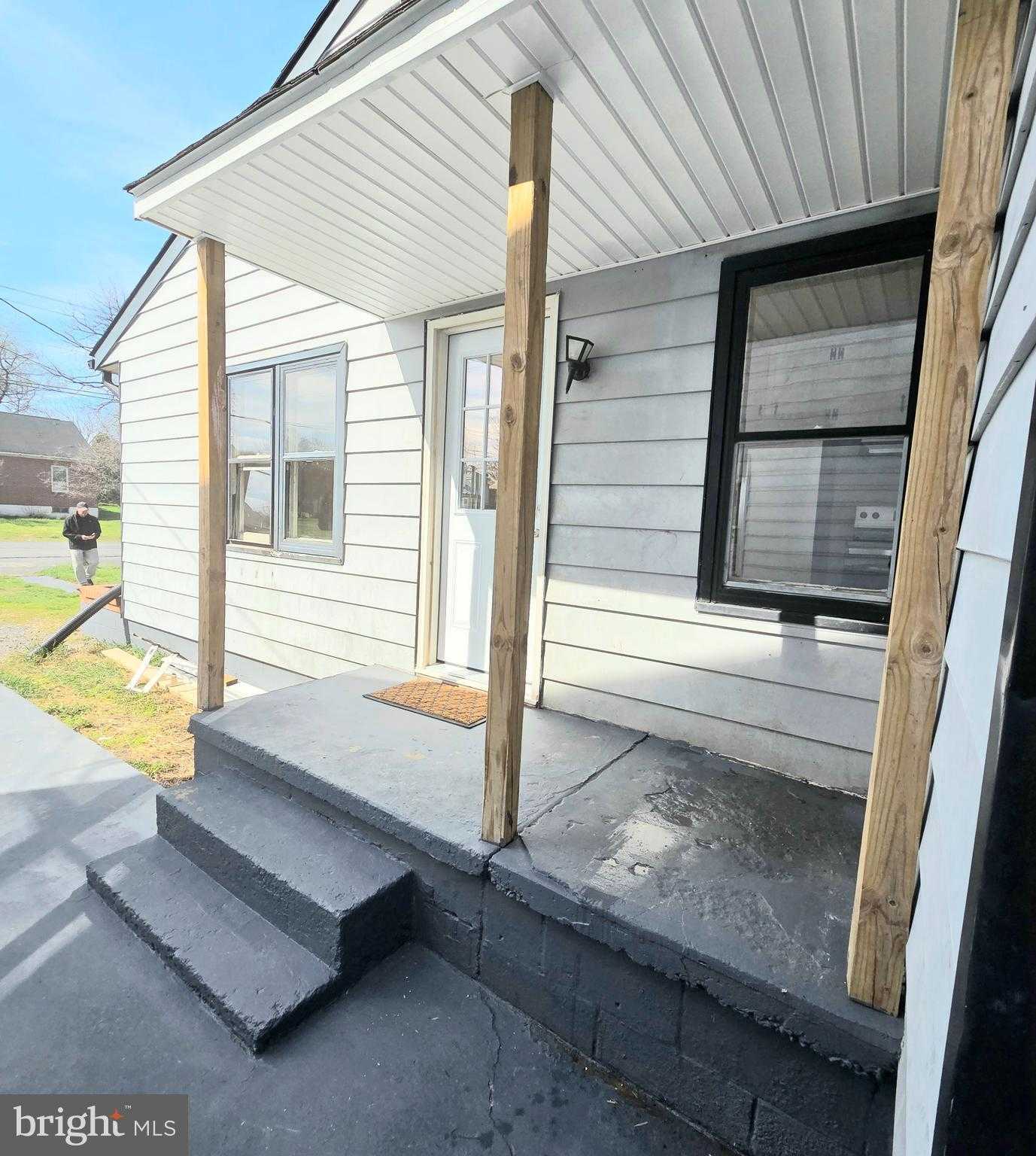 357 Hedrick Ave photo 56