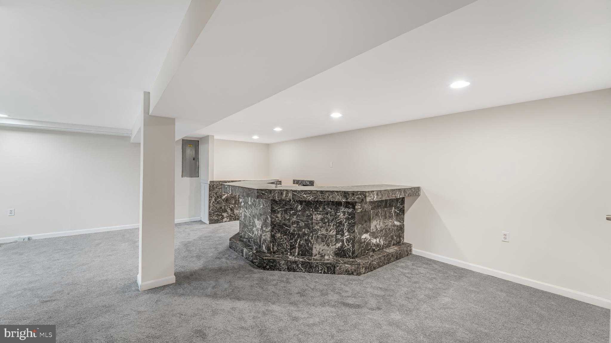 1903 Fenwood Ave photo 17