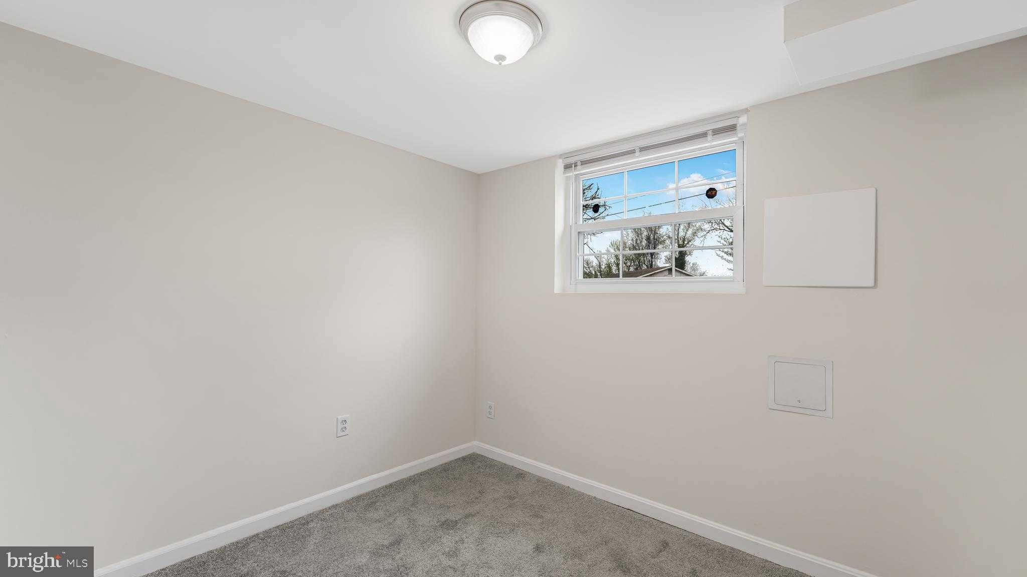 1903 Fenwood Ave photo 24