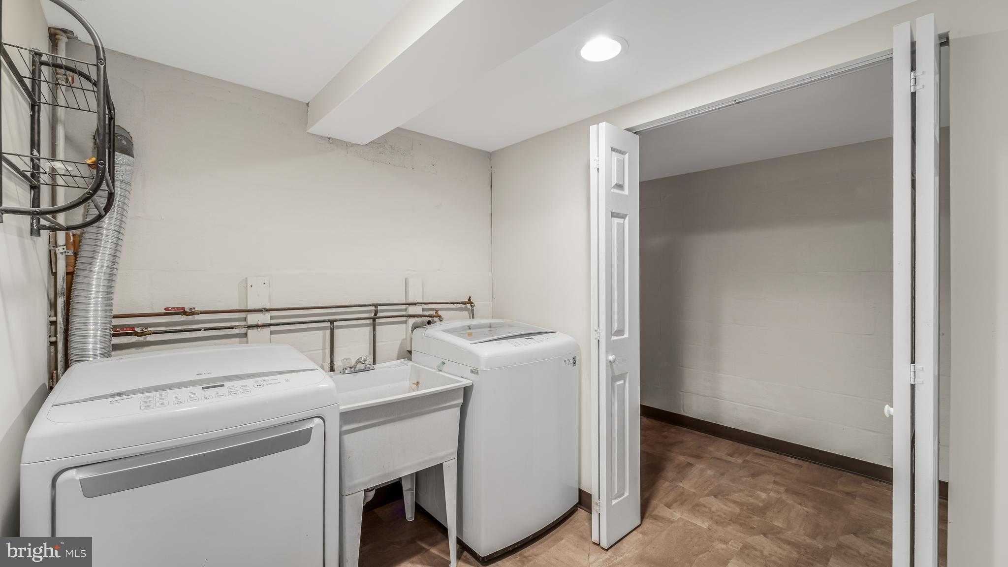 1903 Fenwood Ave photo 26