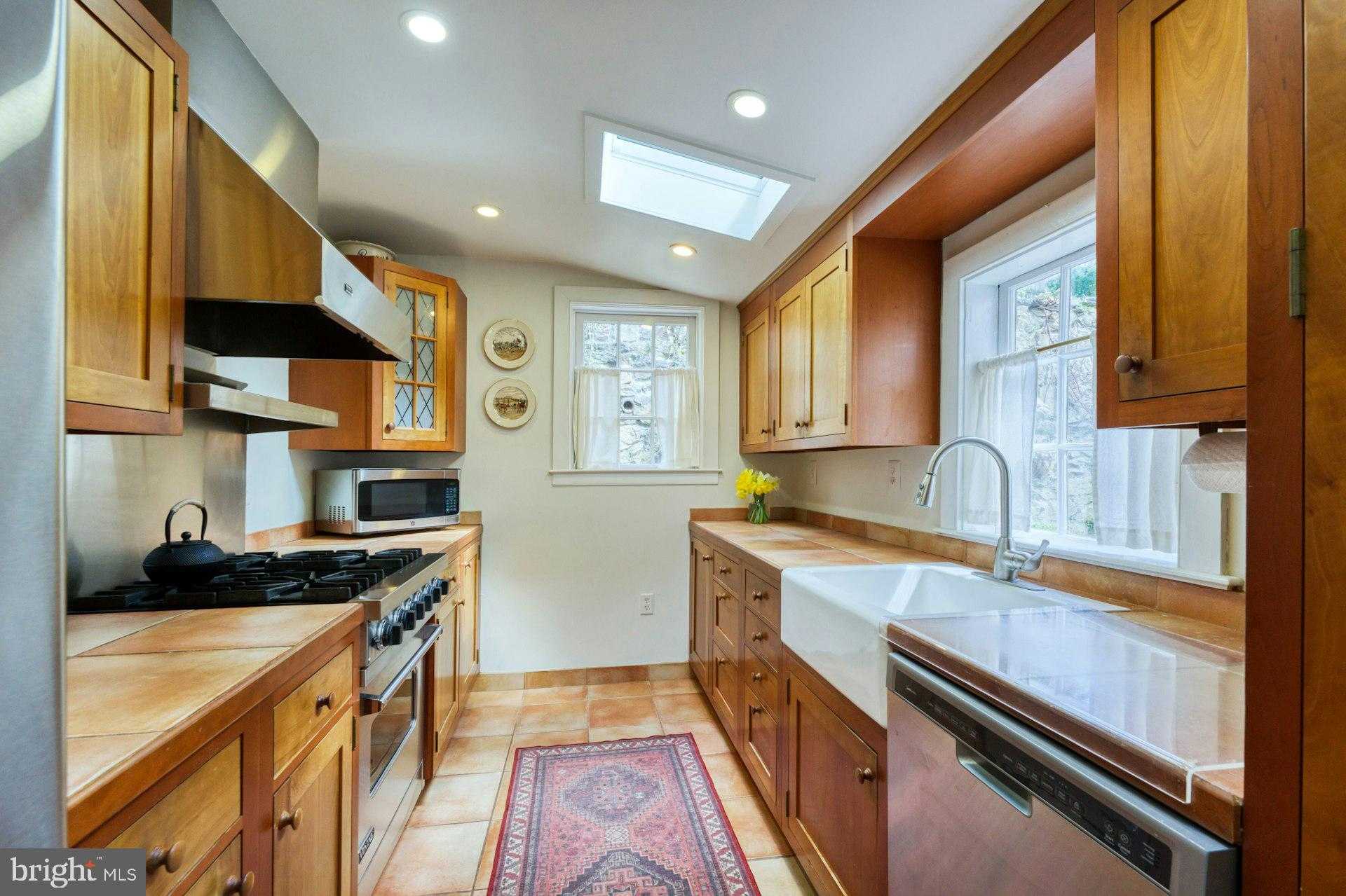 40162 Main St photo 16