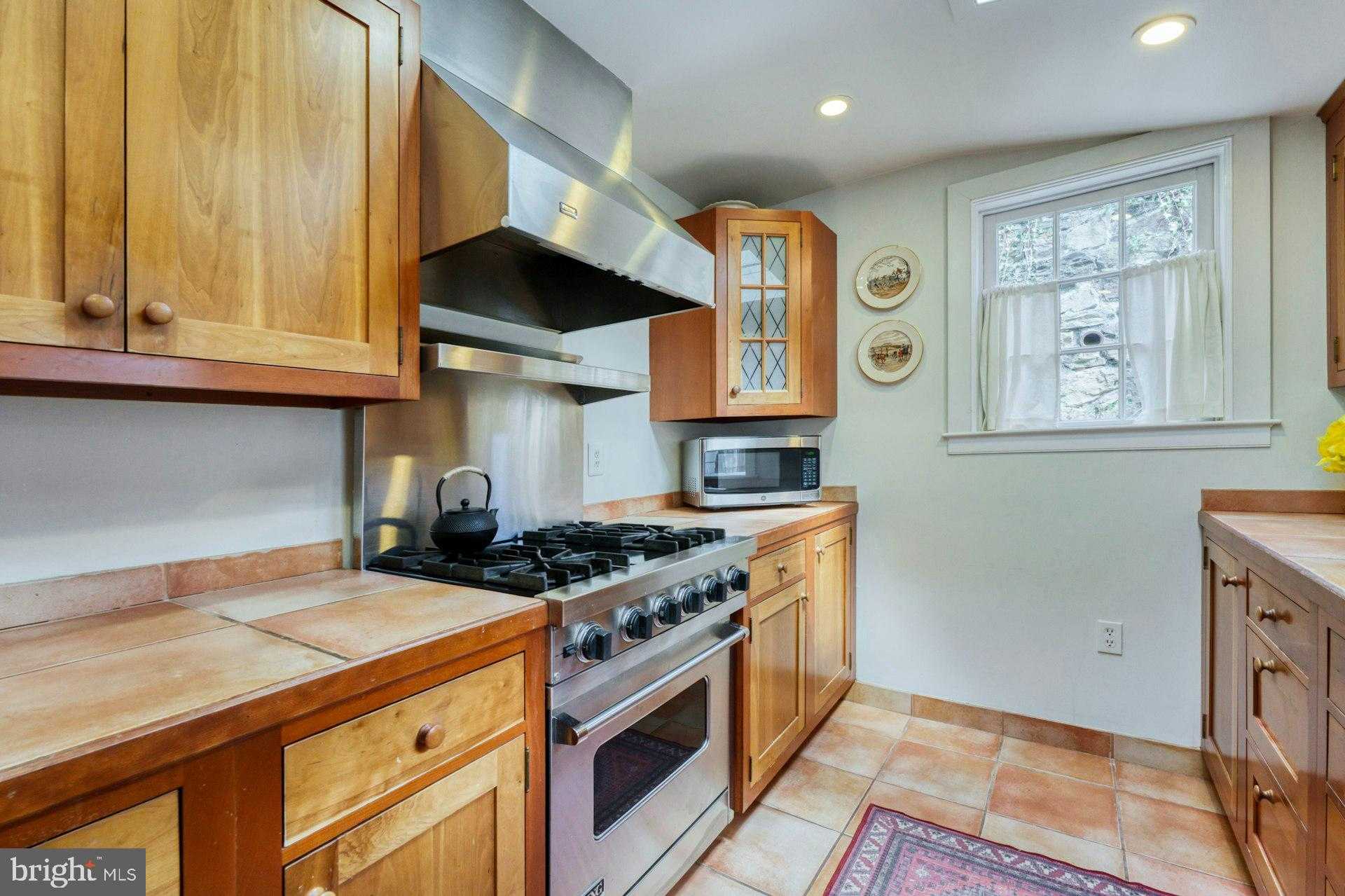 40162 Main St photo 17