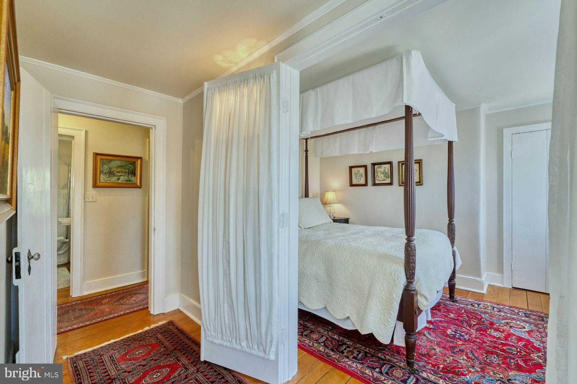 40162 Main St photo 40