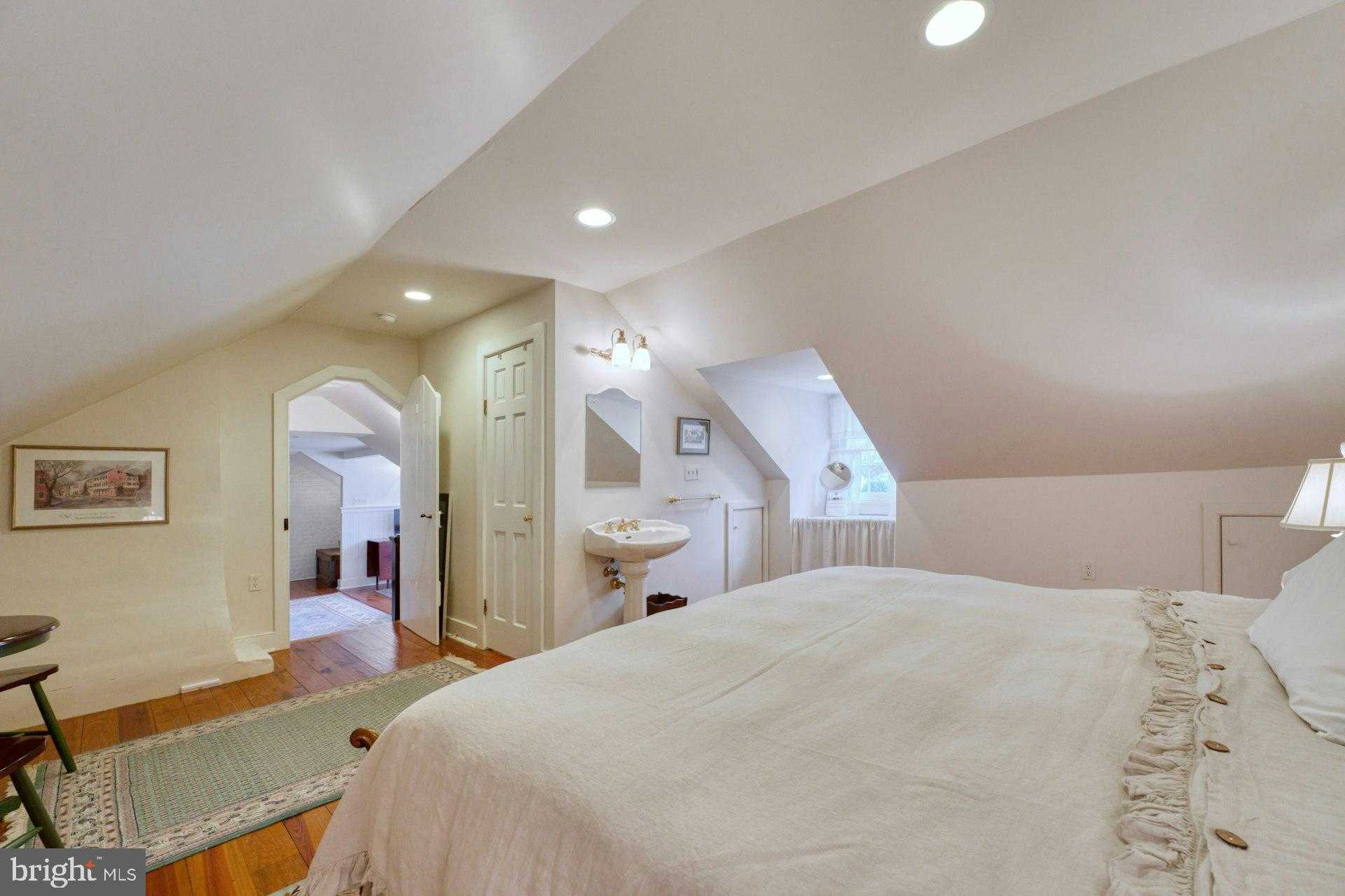 40162 Main St photo 47