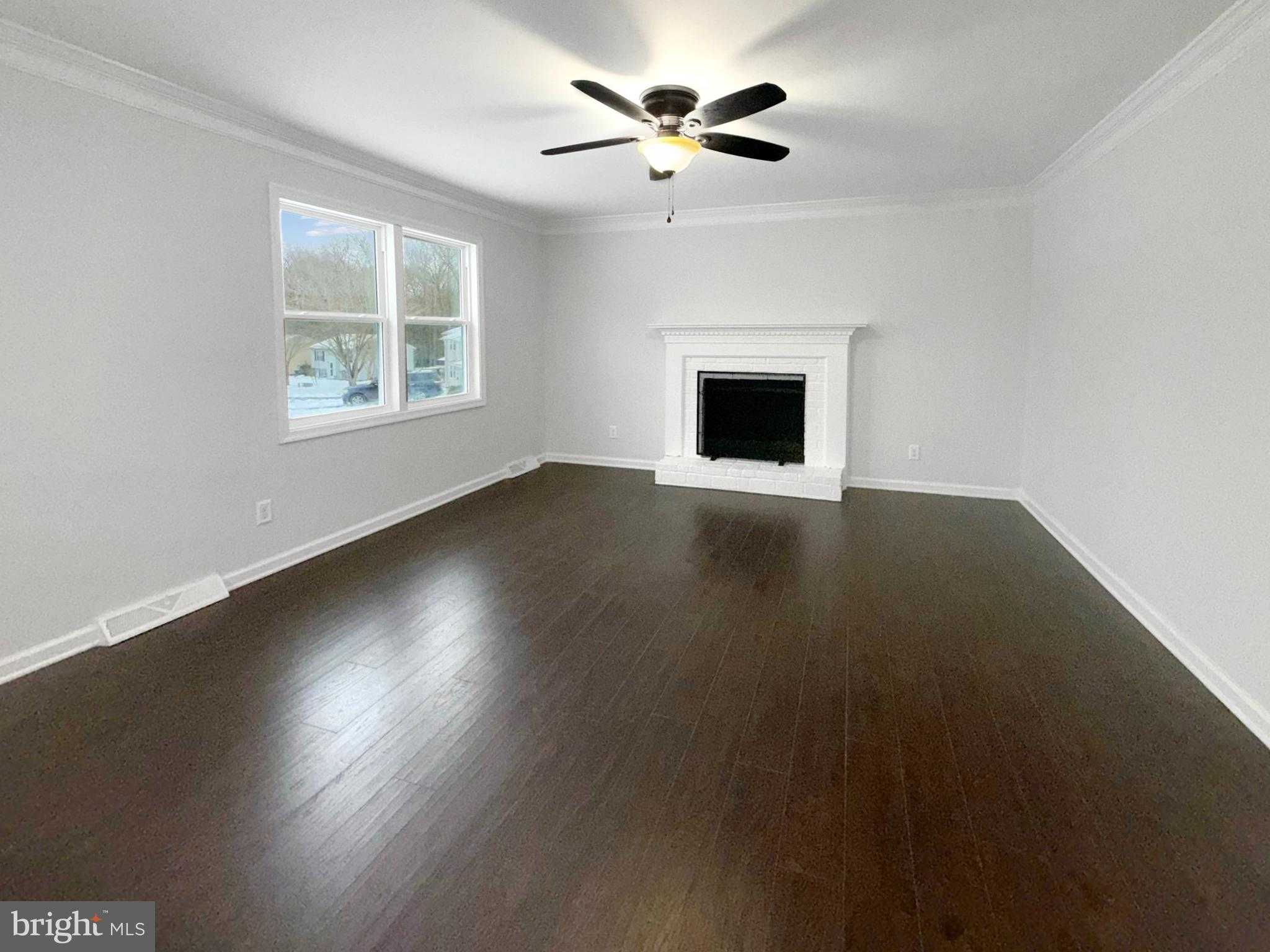 46461 Rosewood Dr photo 3