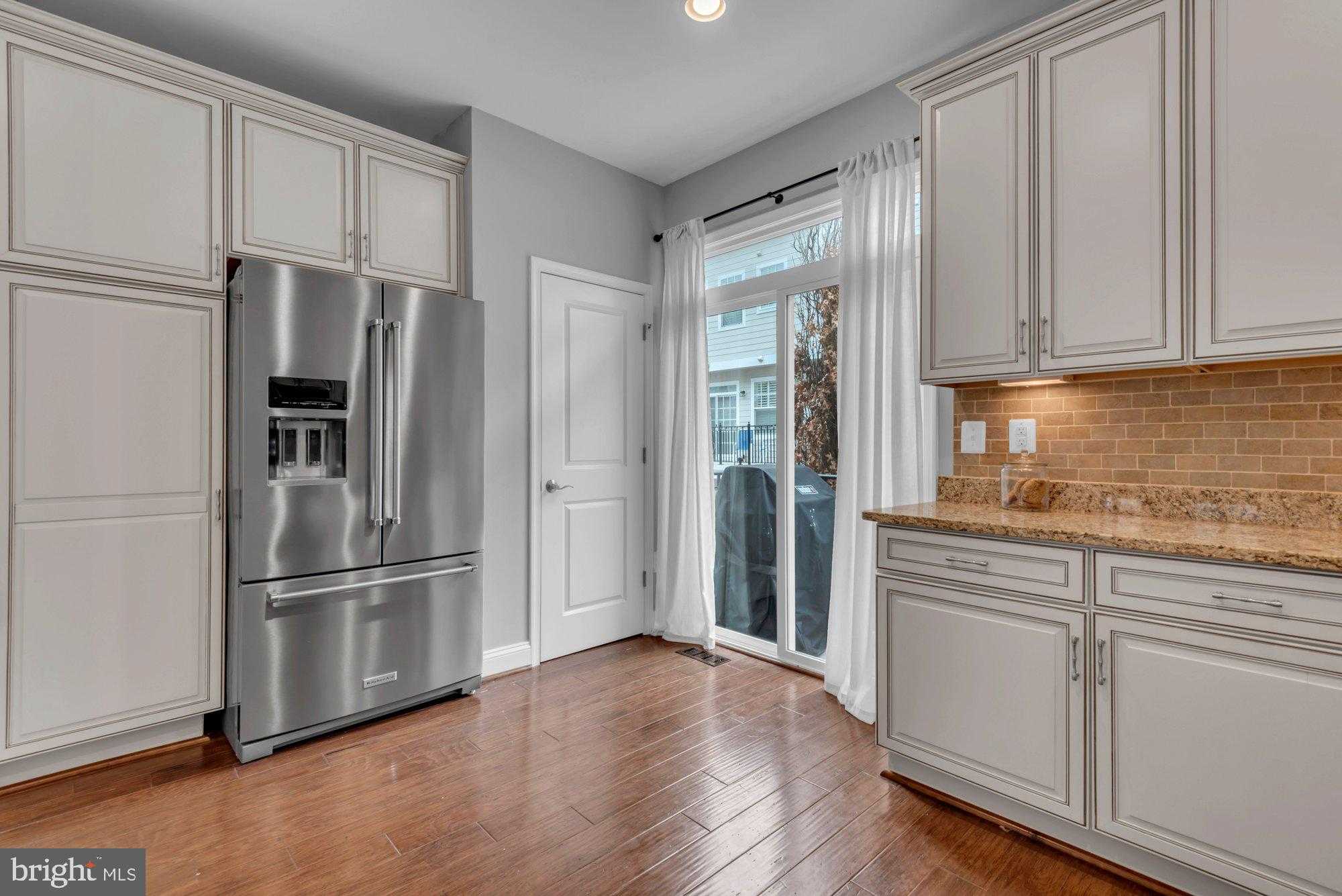 219 West St photo 32