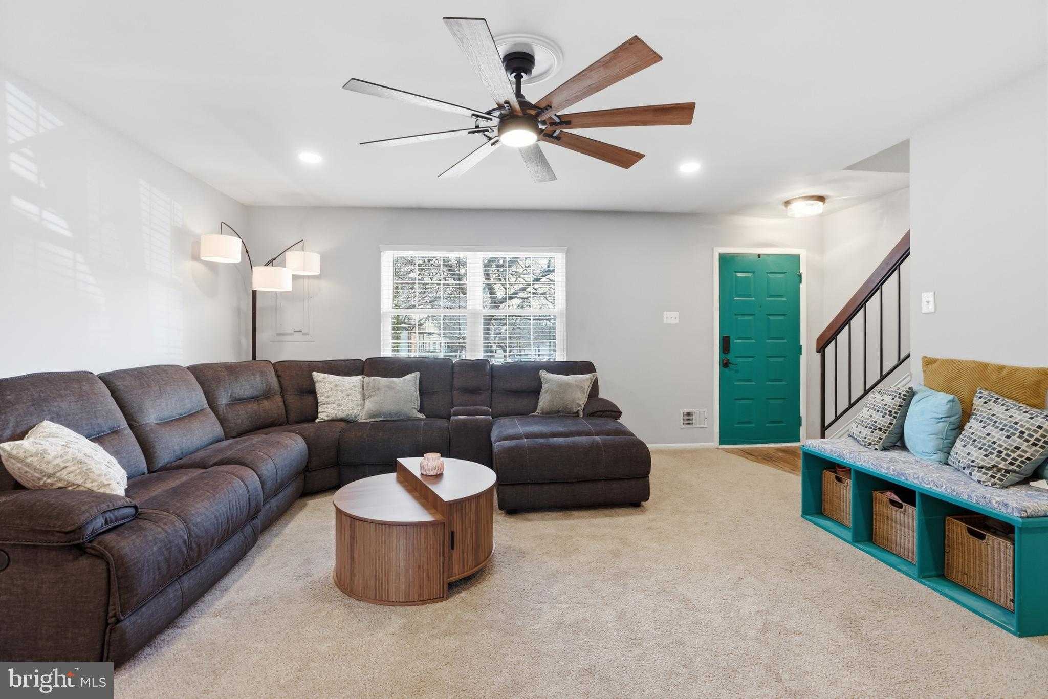 6844 Carnation Cir photo 8