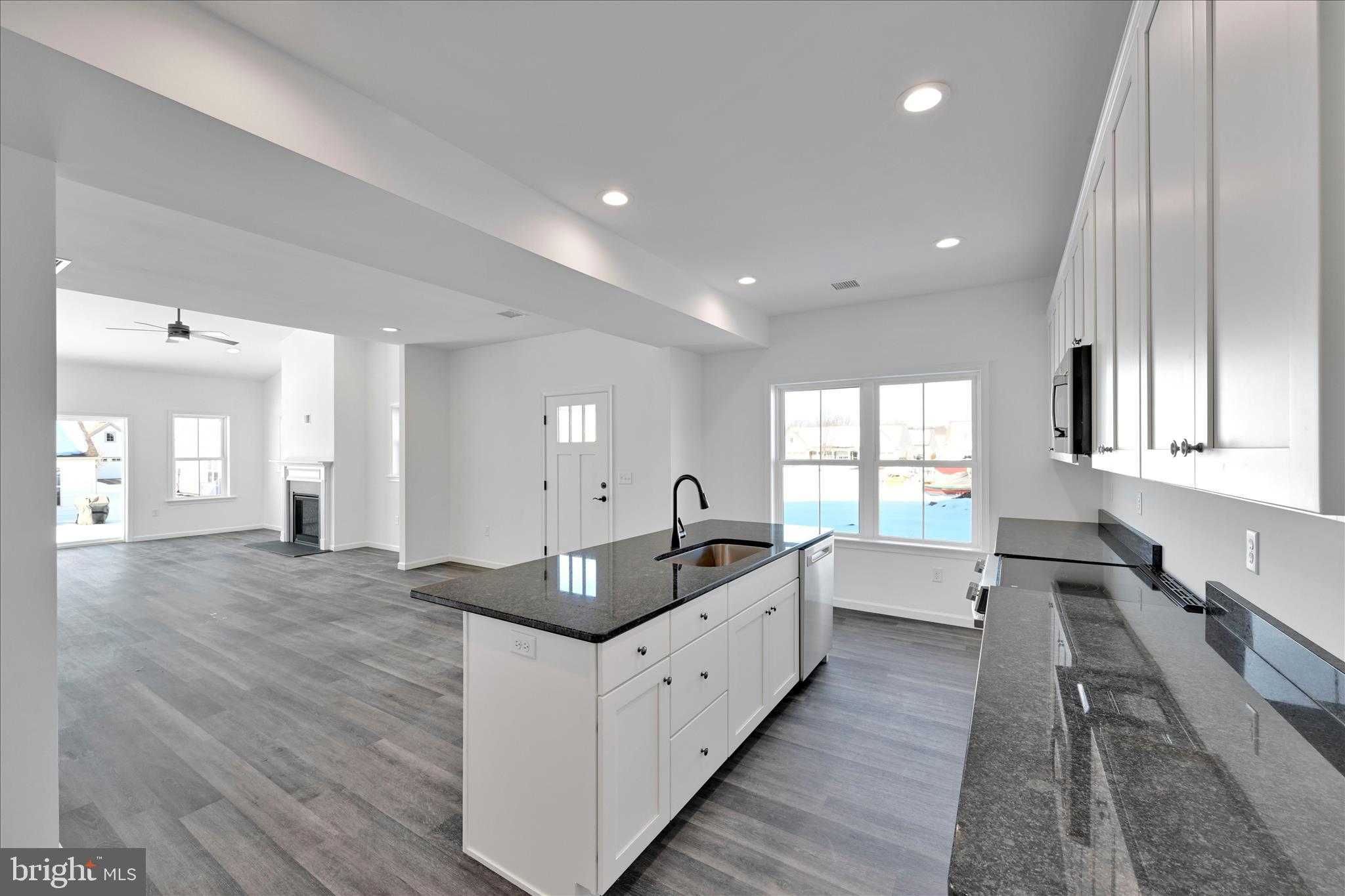 131 Hillard Fld photo 9