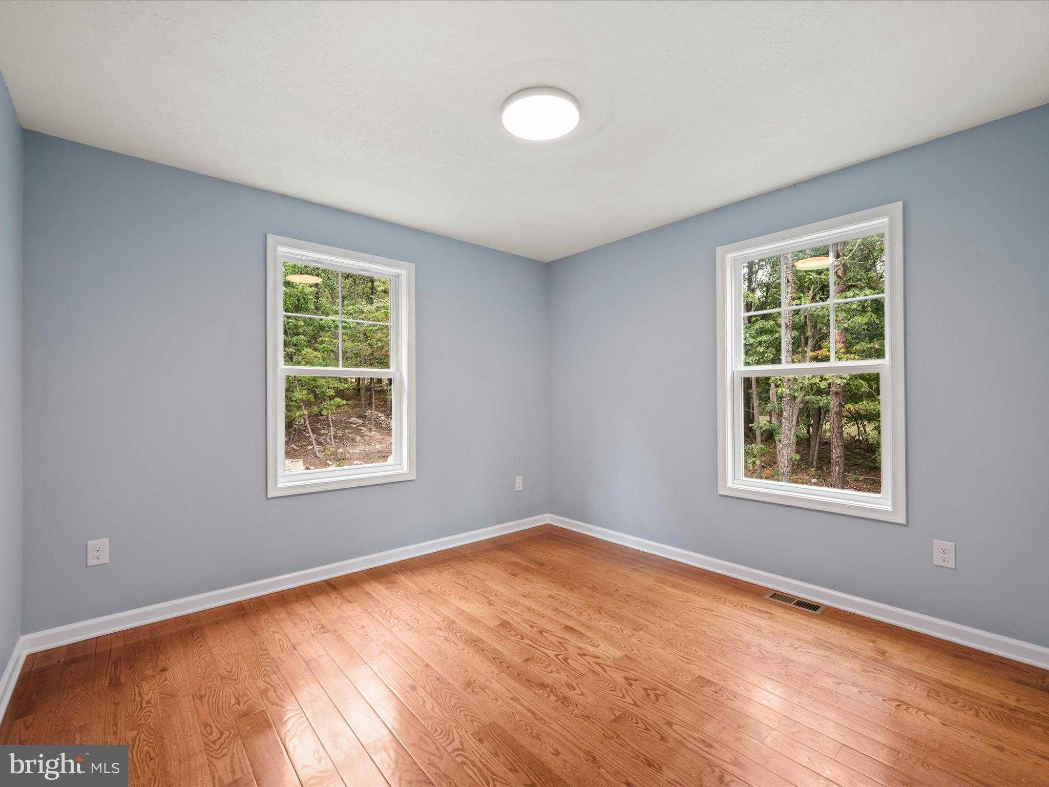 513 Pheasant Dr photo 25