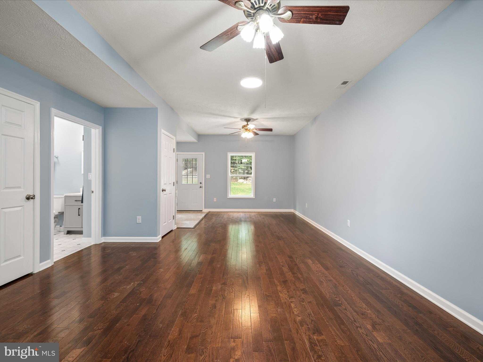 513 Pheasant Dr photo 7