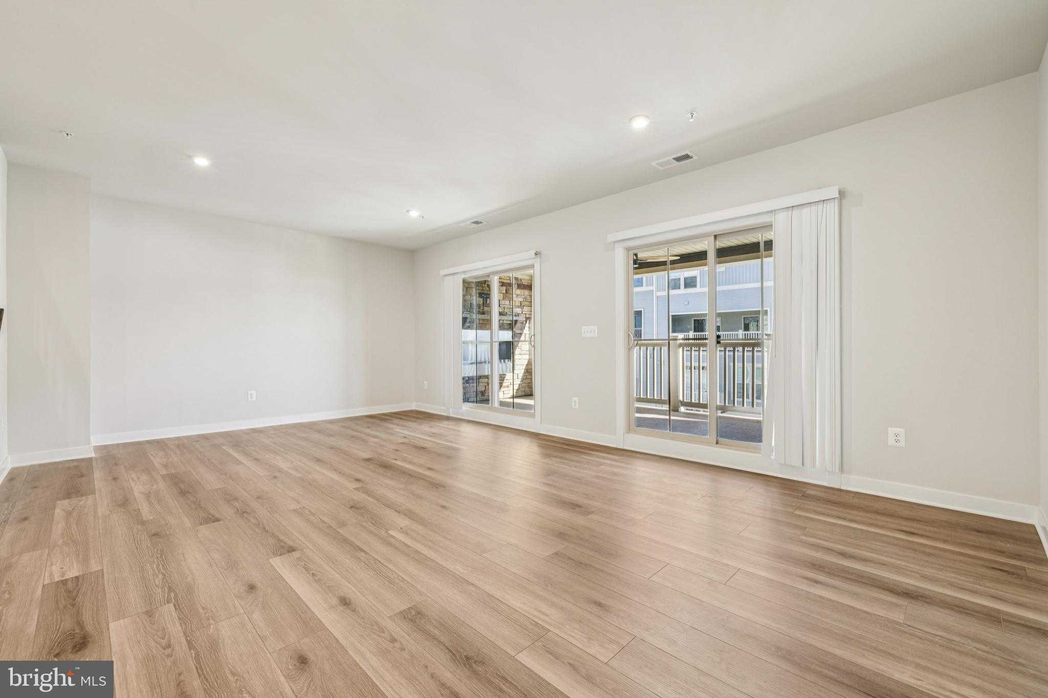 2528 Verona Pl Unit B photo 5