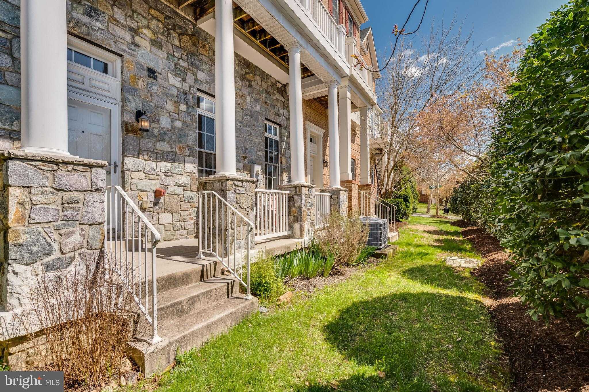 3534 Goddard Way photo 7