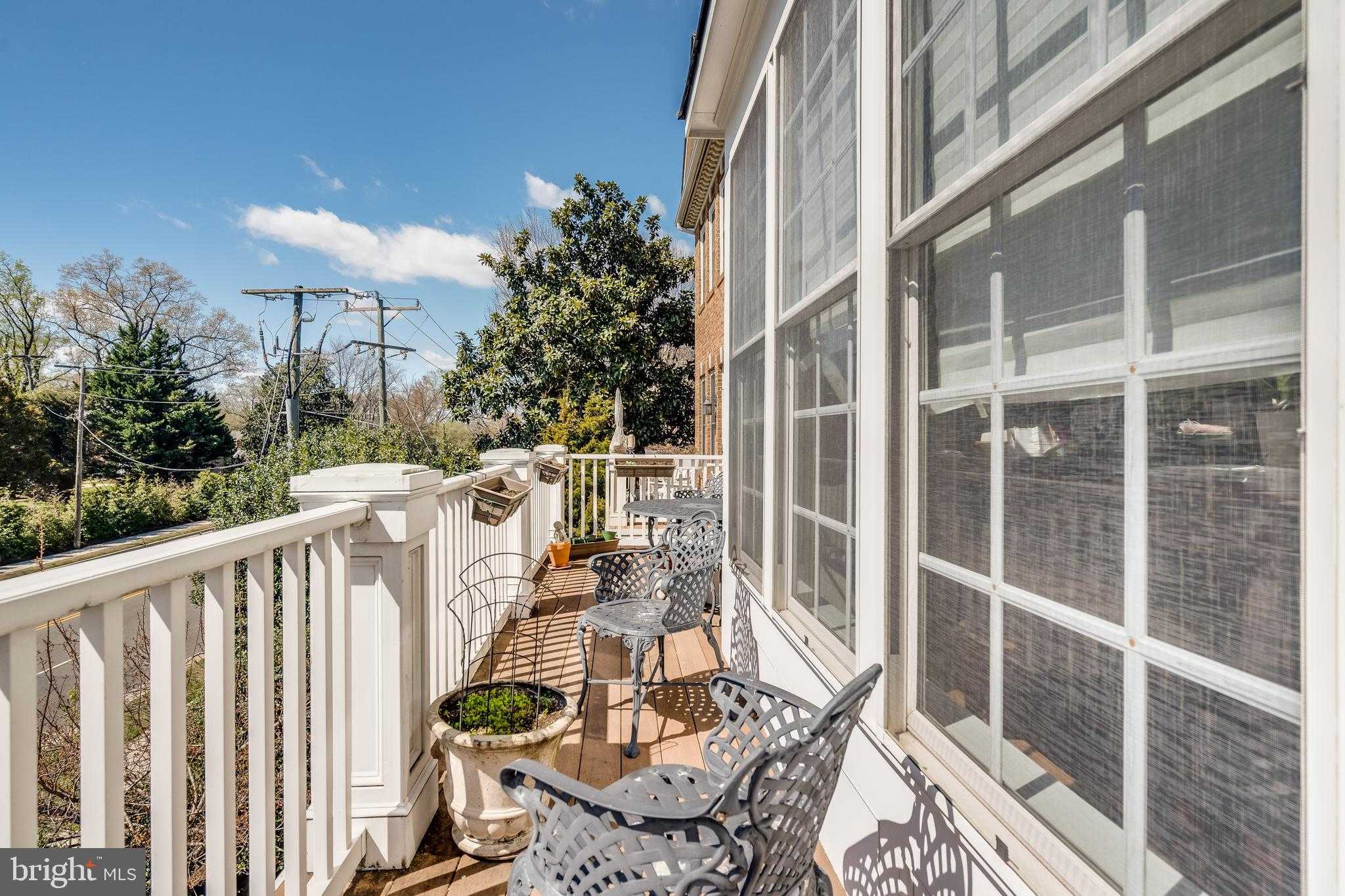 3534 Goddard Way photo 9