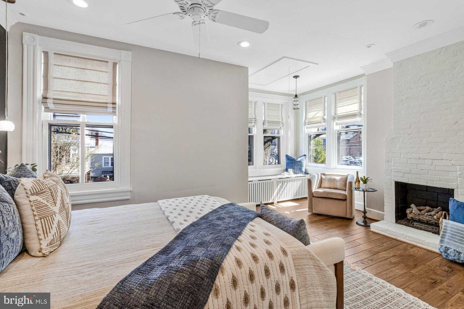 226 N Saint Asaph St photo 33