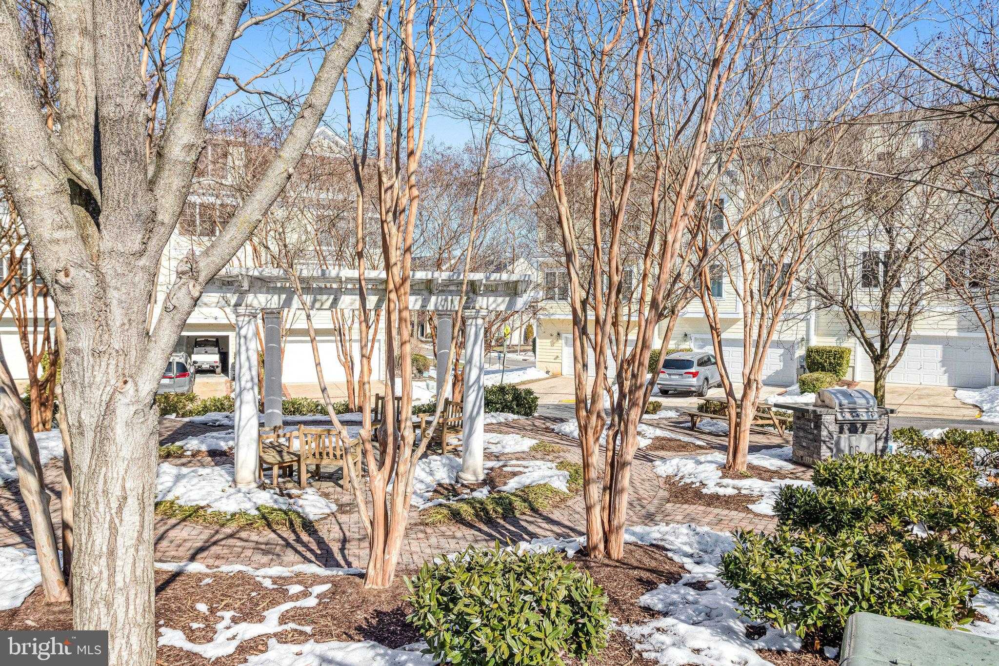 114 Mount High St photo 42