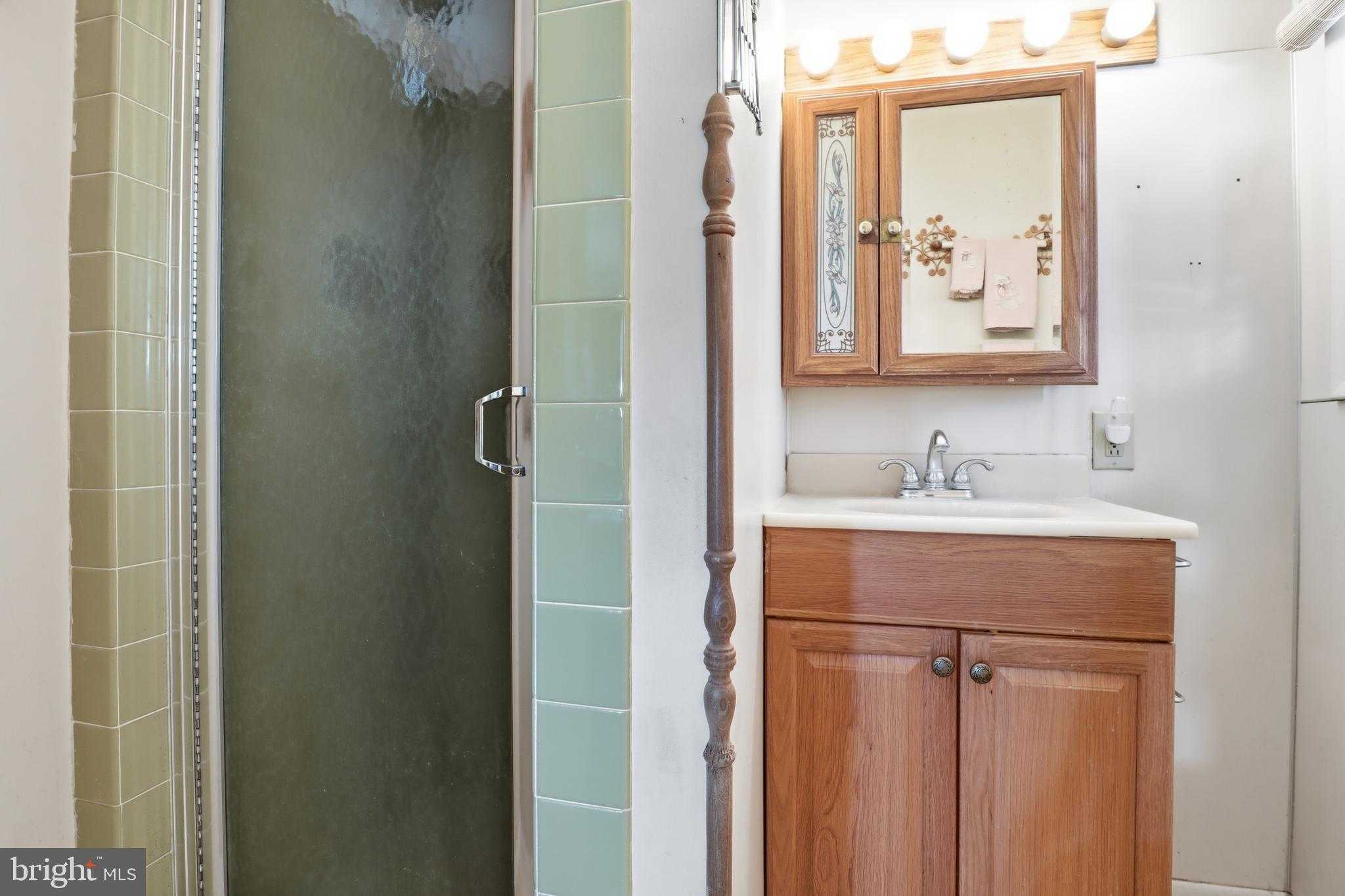 5200 Harmony Grove Rd photo 20