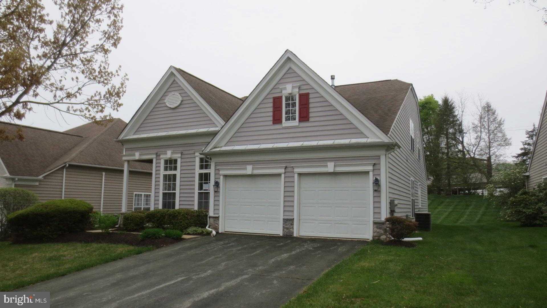 458 Mimosa Cir photo 2