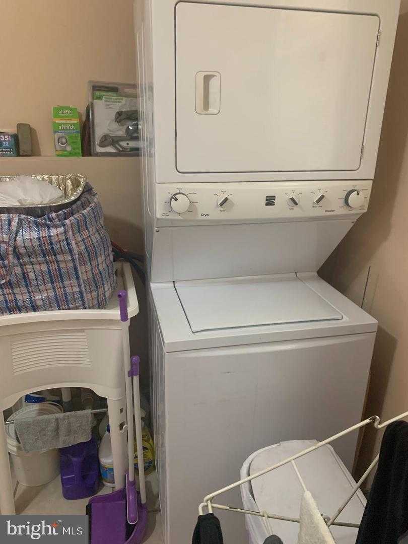 208 Walnut St photo 12