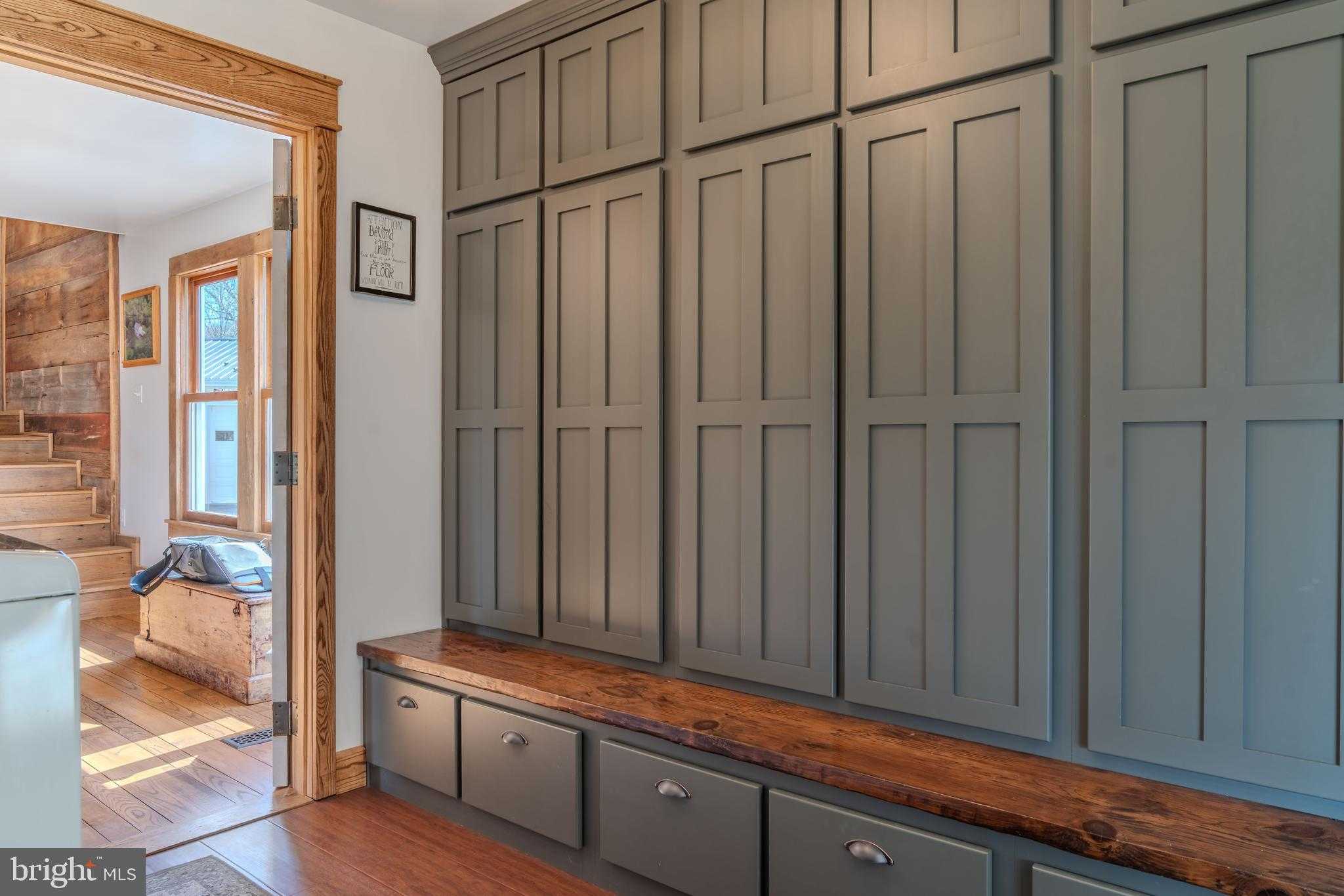 651 Robinson Rd photo 7