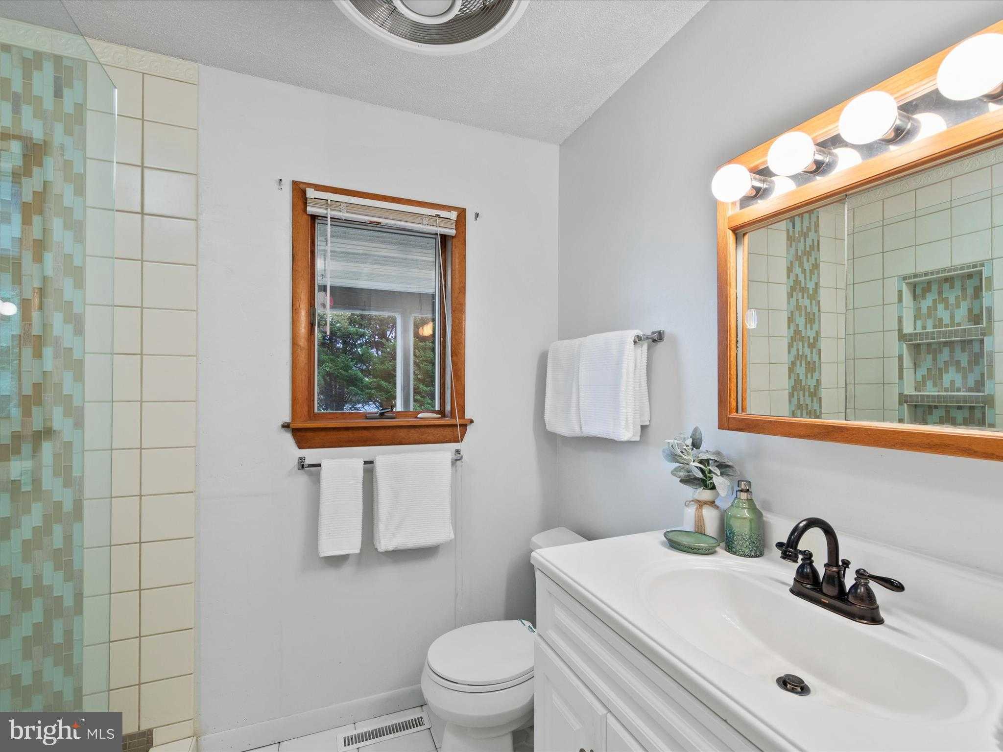 13374 Cove Landing Rd photo 34