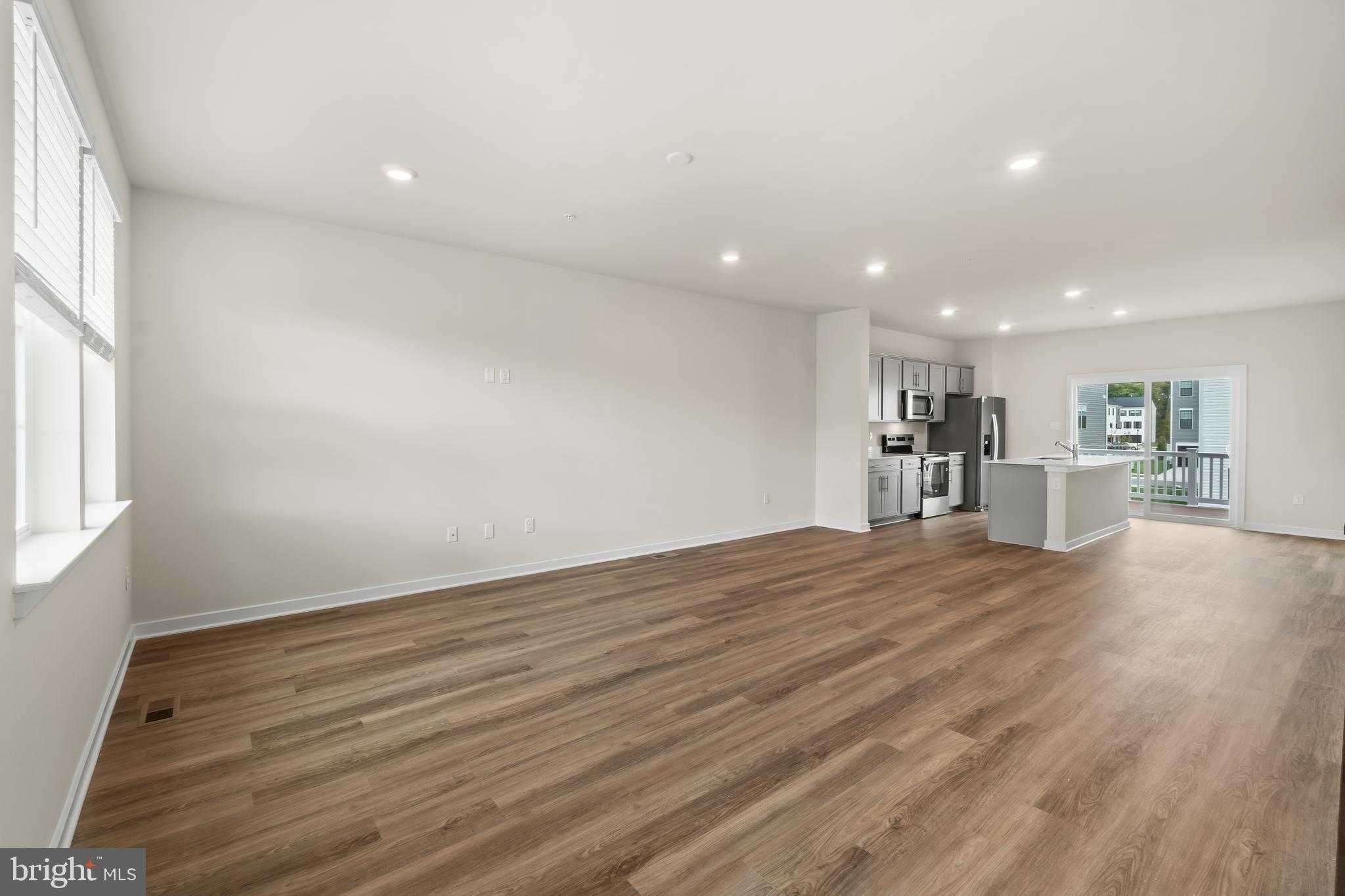 228 Soft Rush Ln photo 9