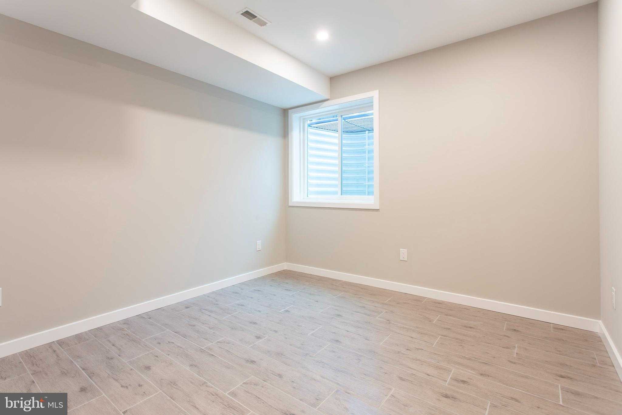 1726 Annin St photo 17