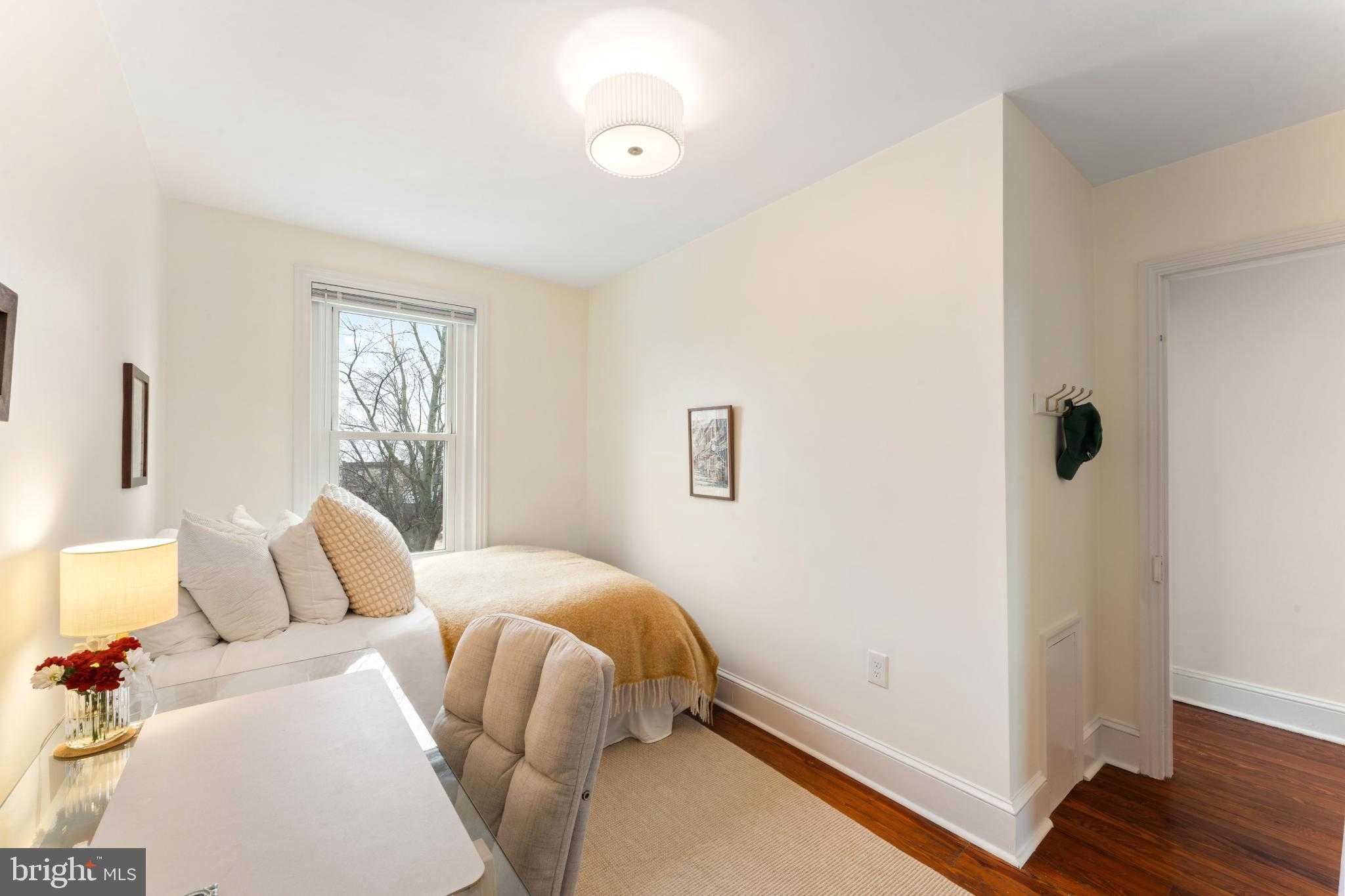 4848 Ogle St photo 18