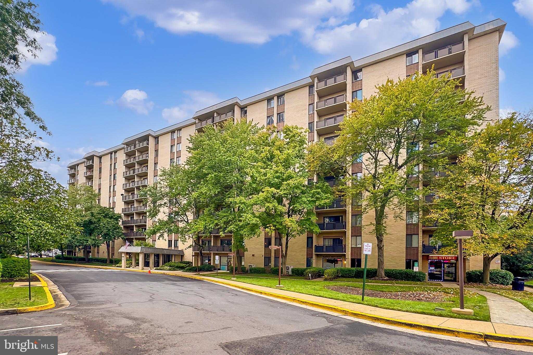 3100 S Manchester St Apt T16 photo 2