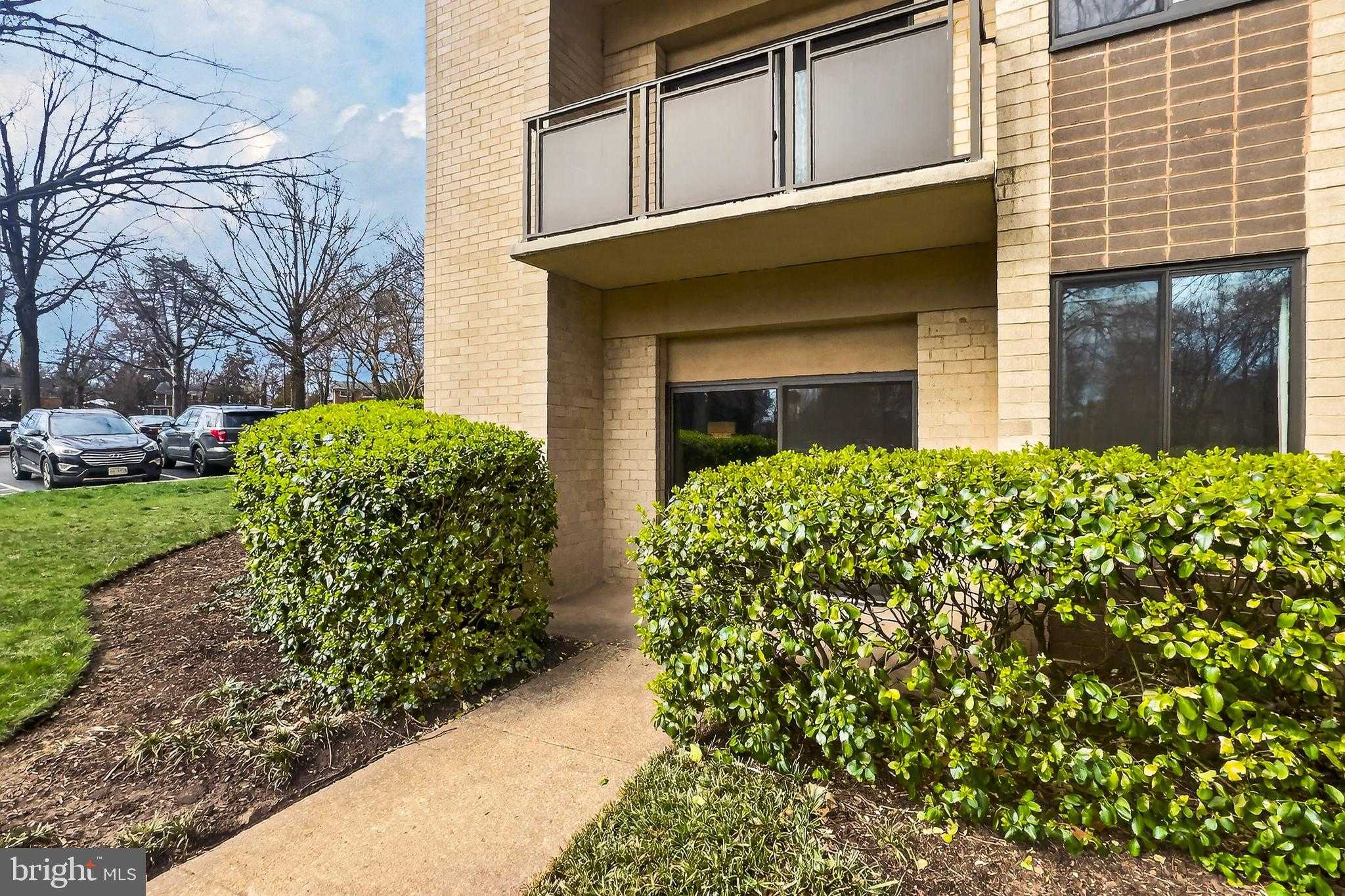 3100 S Manchester St Apt T16 photo 37