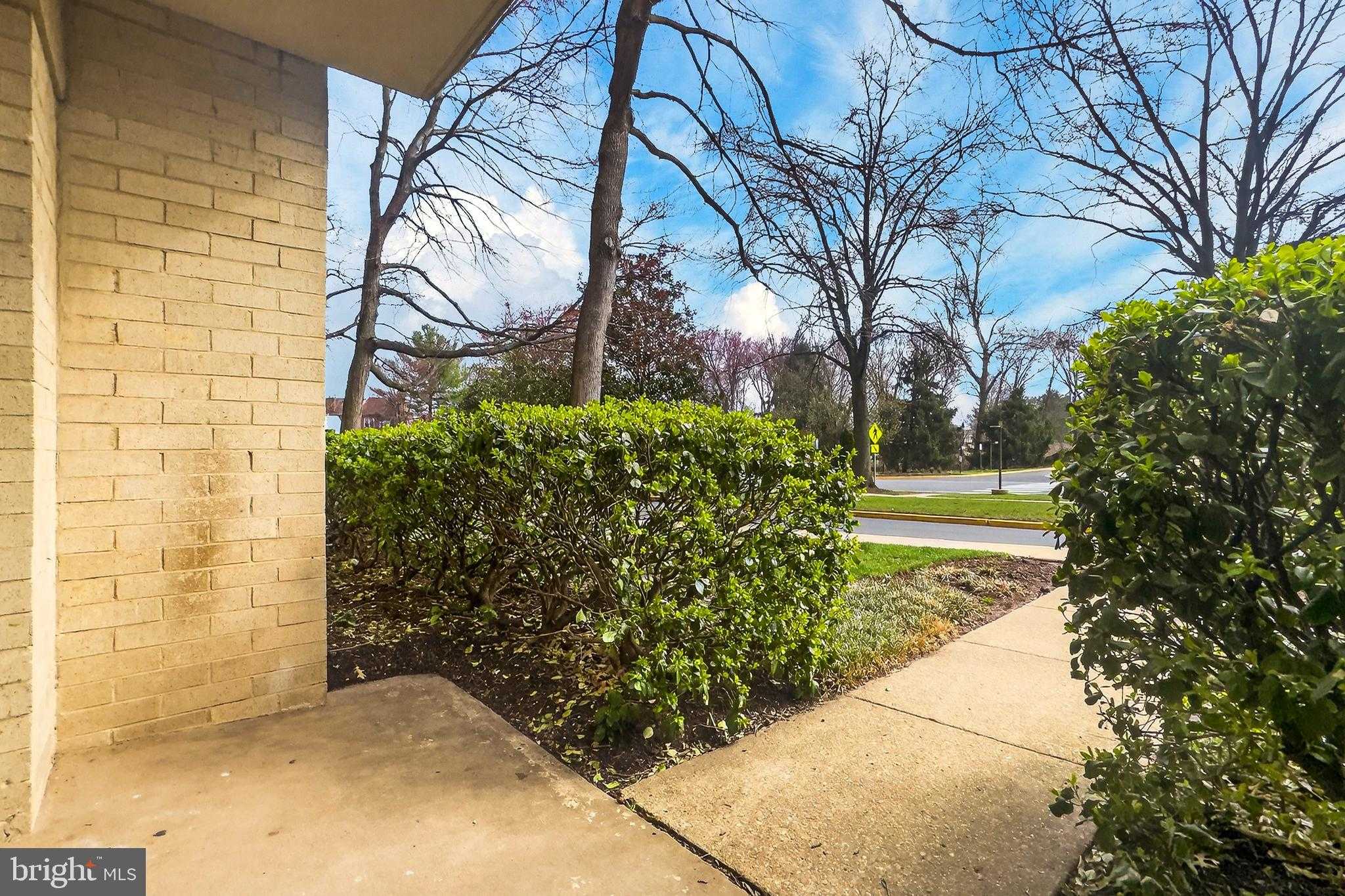 3100 S Manchester St Apt T16 photo 38