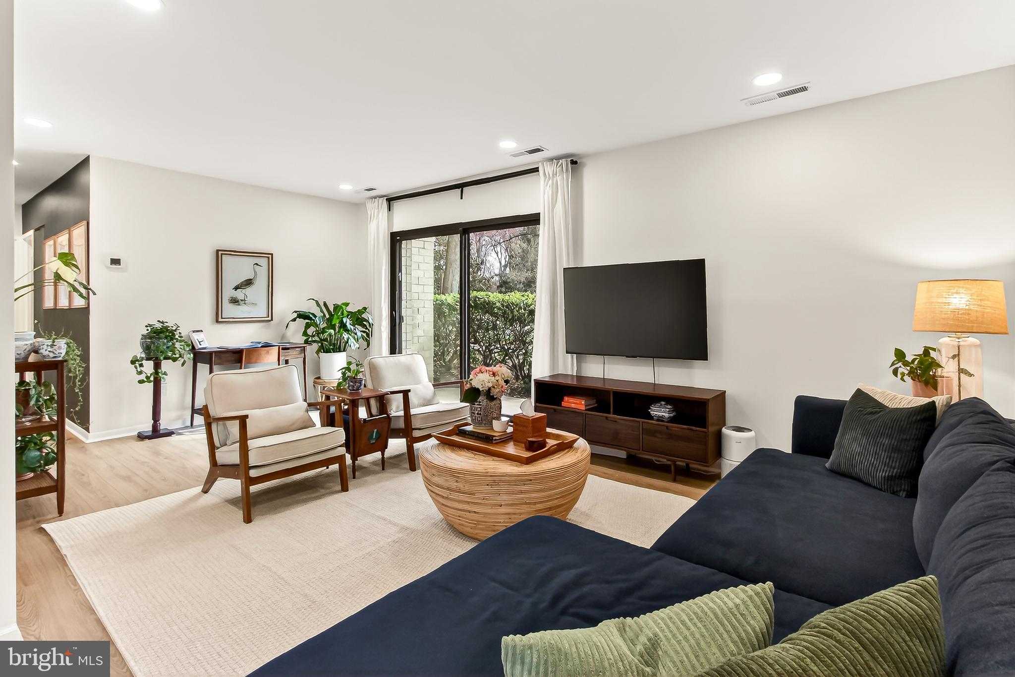 3100 S Manchester St Apt T16 photo 9