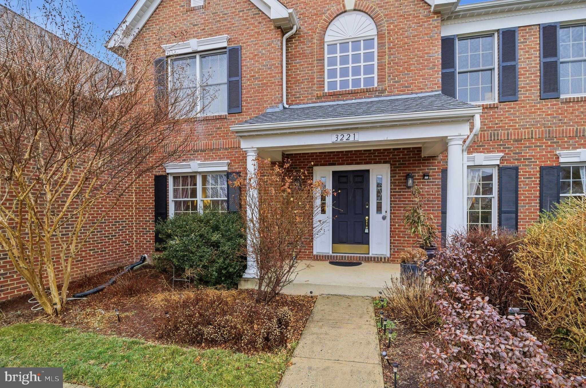 3221 Spring Rain CT photo 3