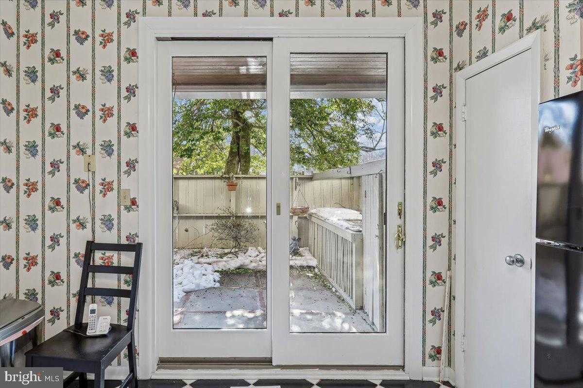 28 Bouton Green CT photo 8