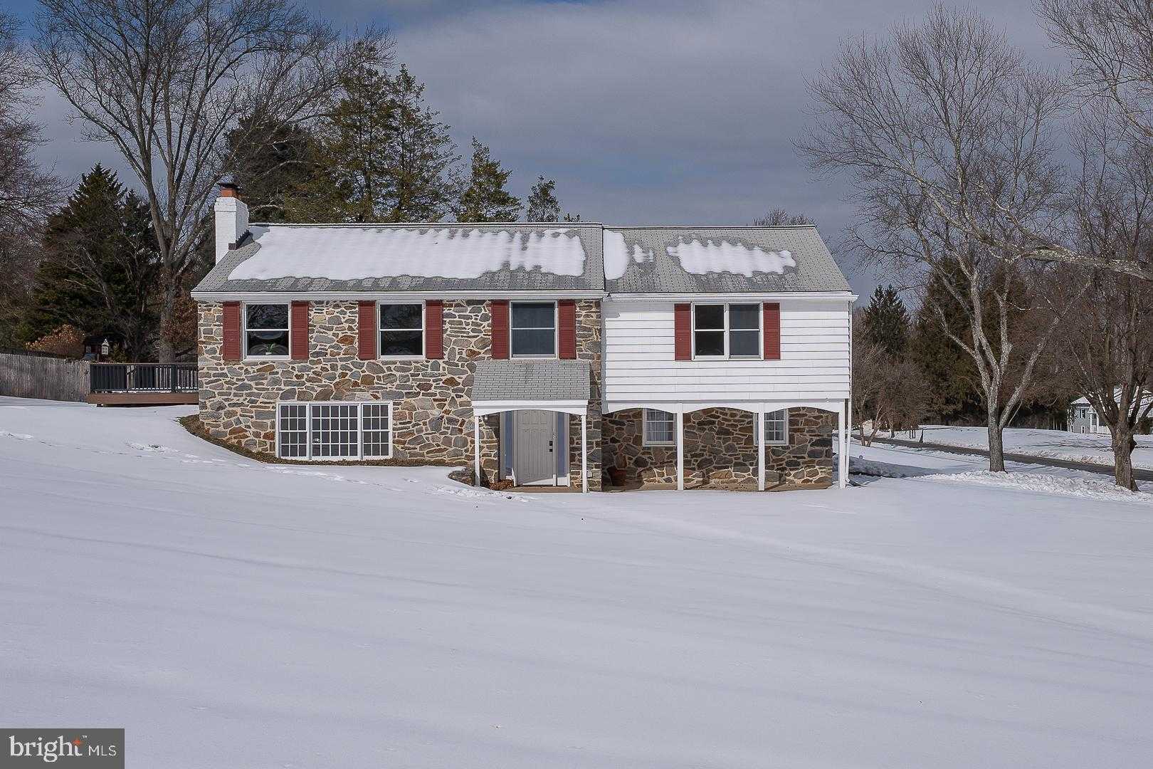 1105 Waterloo Rd, Berwyn