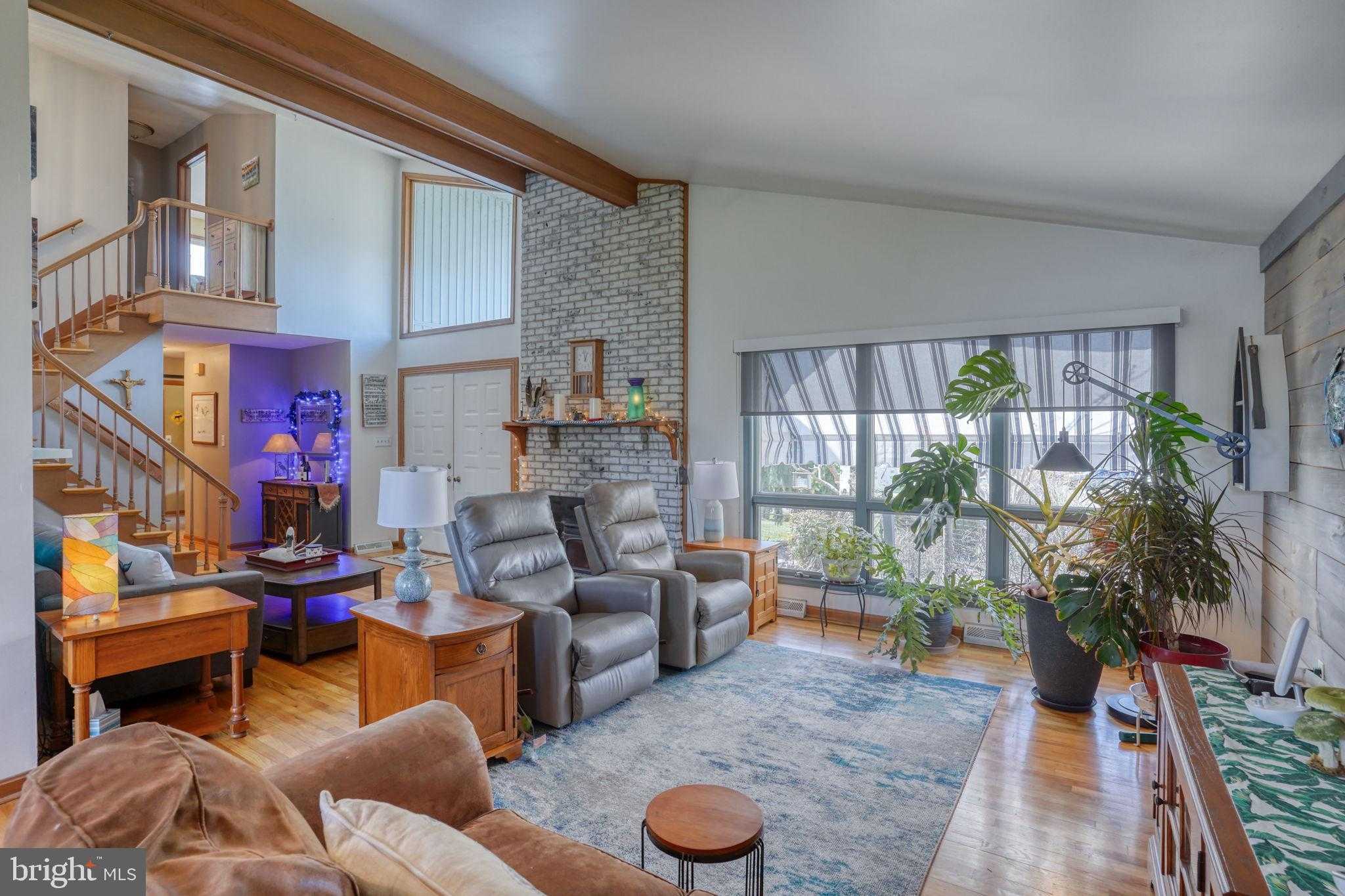 34 Mowbray Ln photo 28