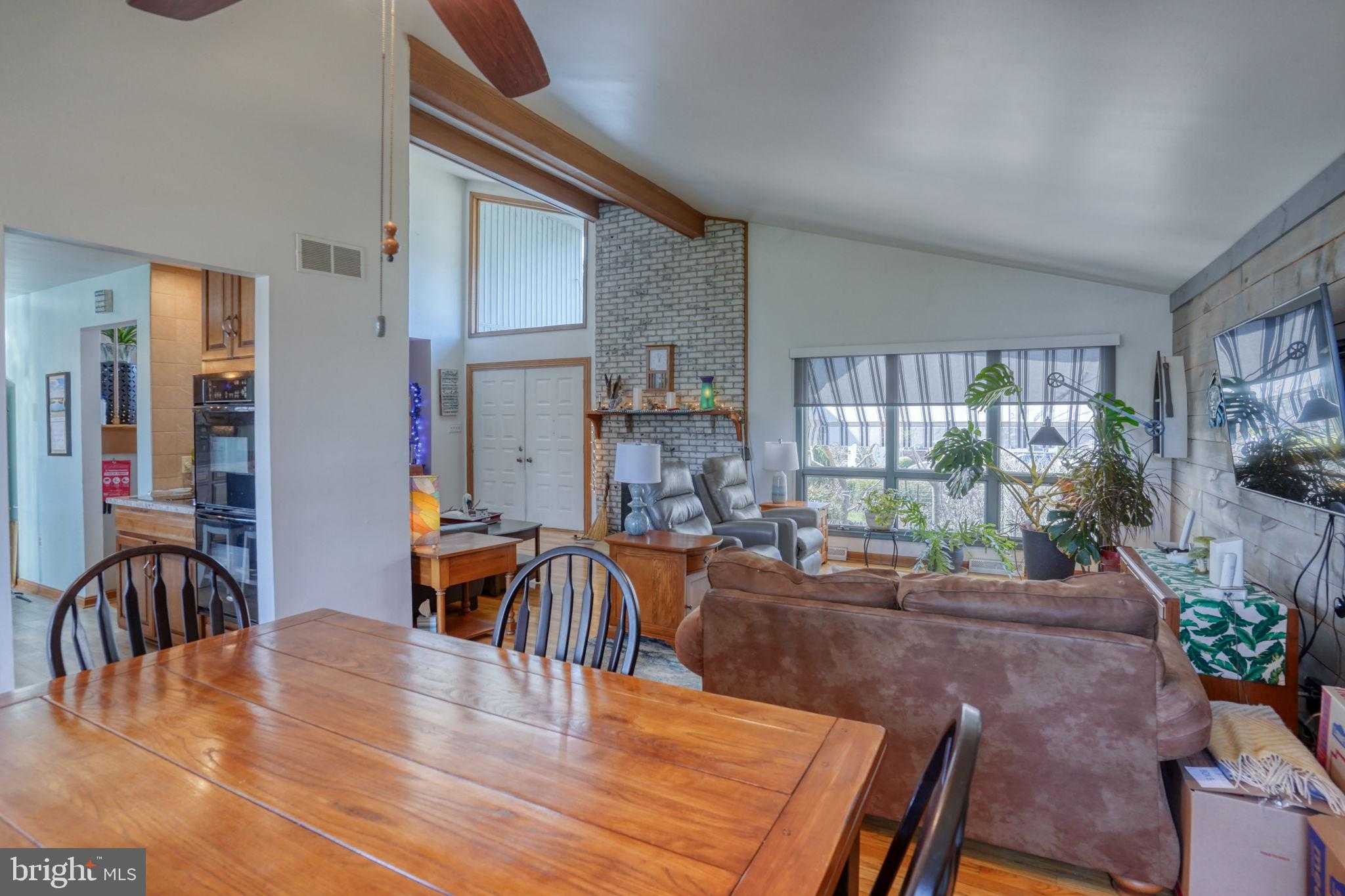 34 Mowbray Ln photo 46