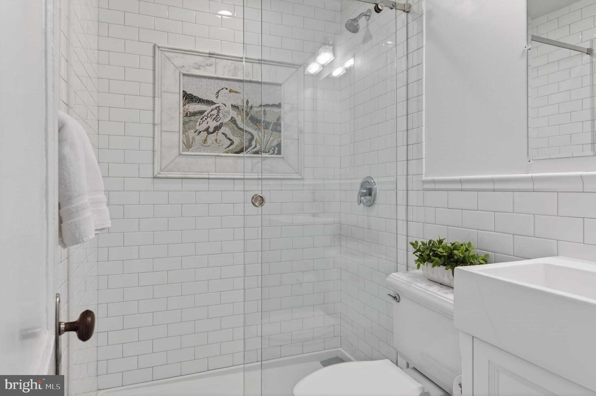 723 Glenwood St photo 24