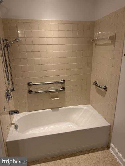 6185 Willow Pl Apt 105 photo 28