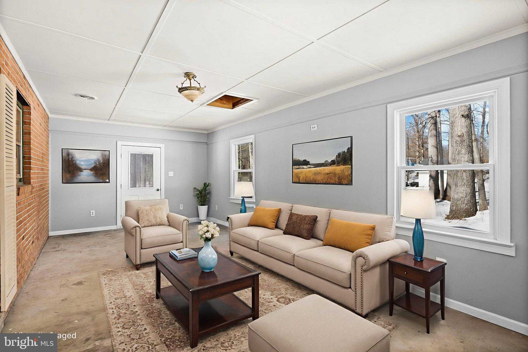 727 Chalklevel Rd photo 23