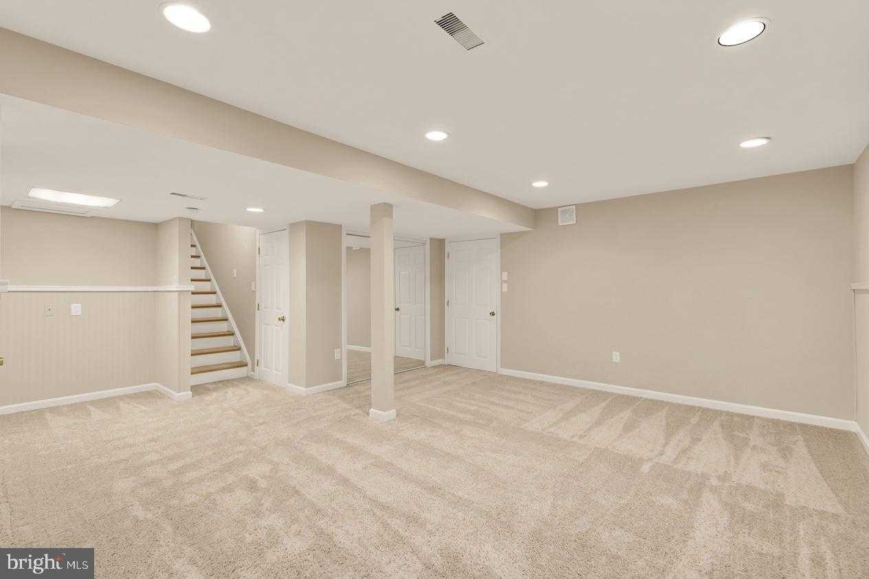 4615 Deming Ave photo 39