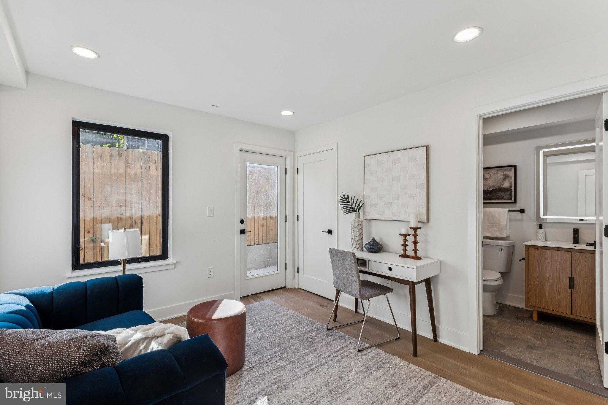 741 N Capitol St photo 58