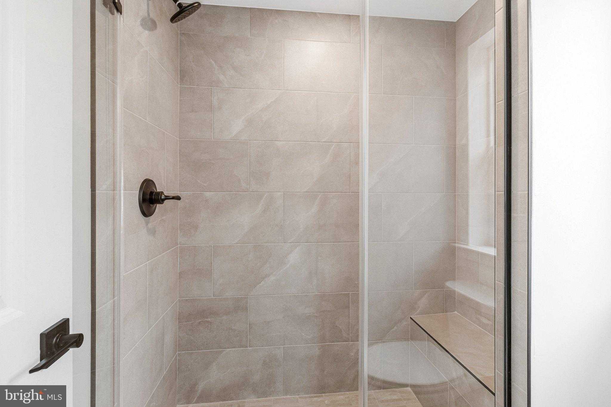 5729 Howard Dr photo 37