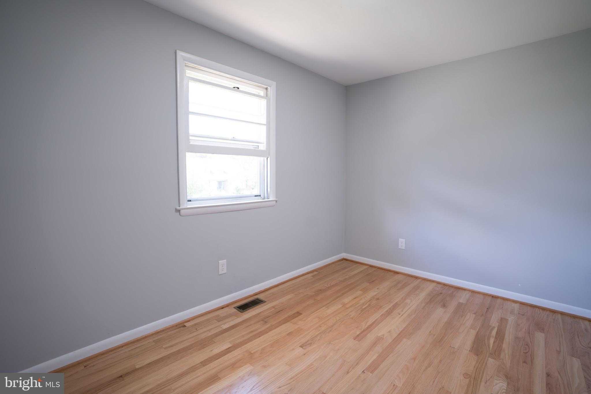 7005 Beachmont Dr photo 56