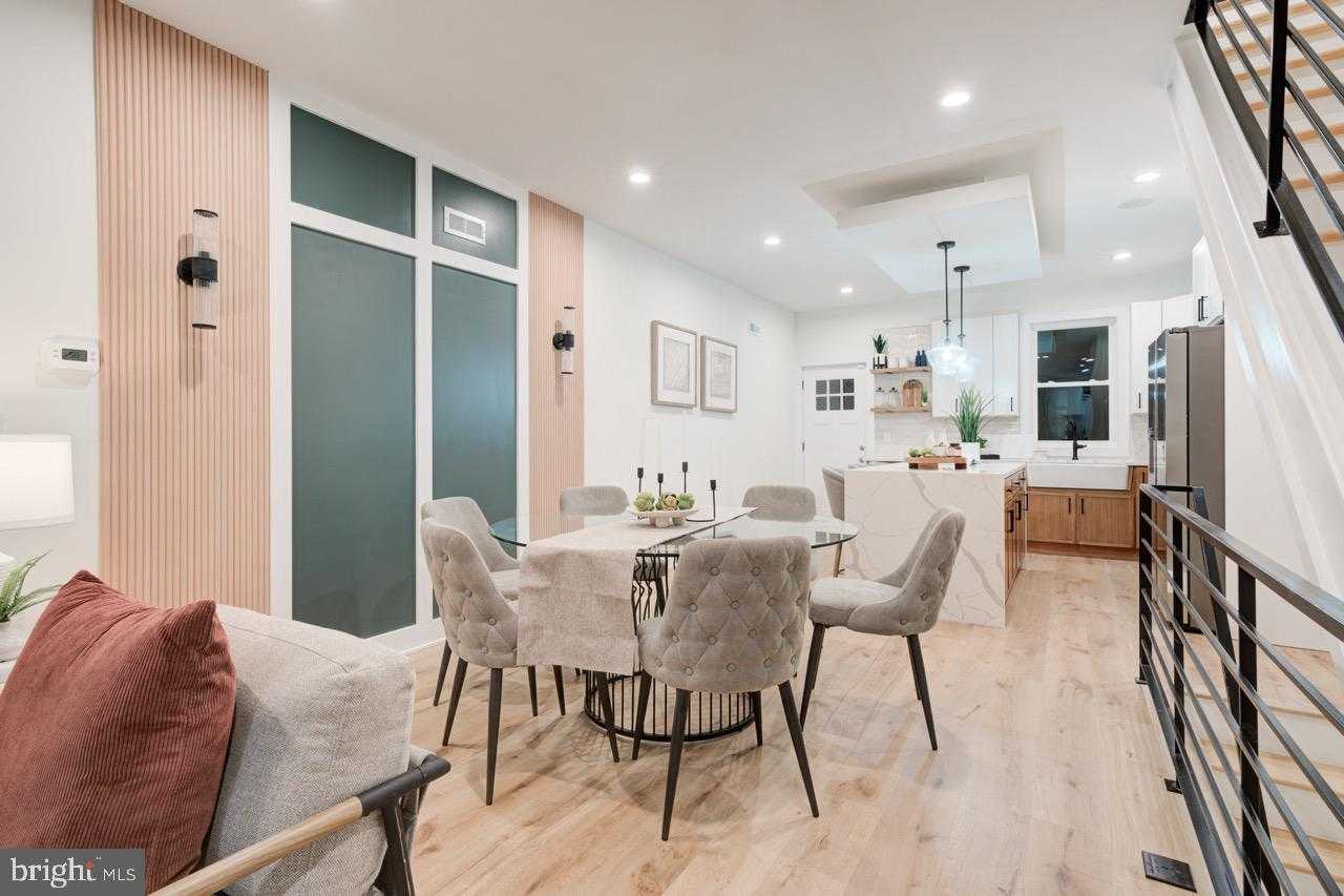 2622 E Harold St photo 7