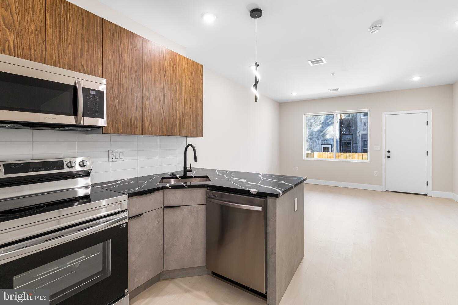 2049 E William St photo 6