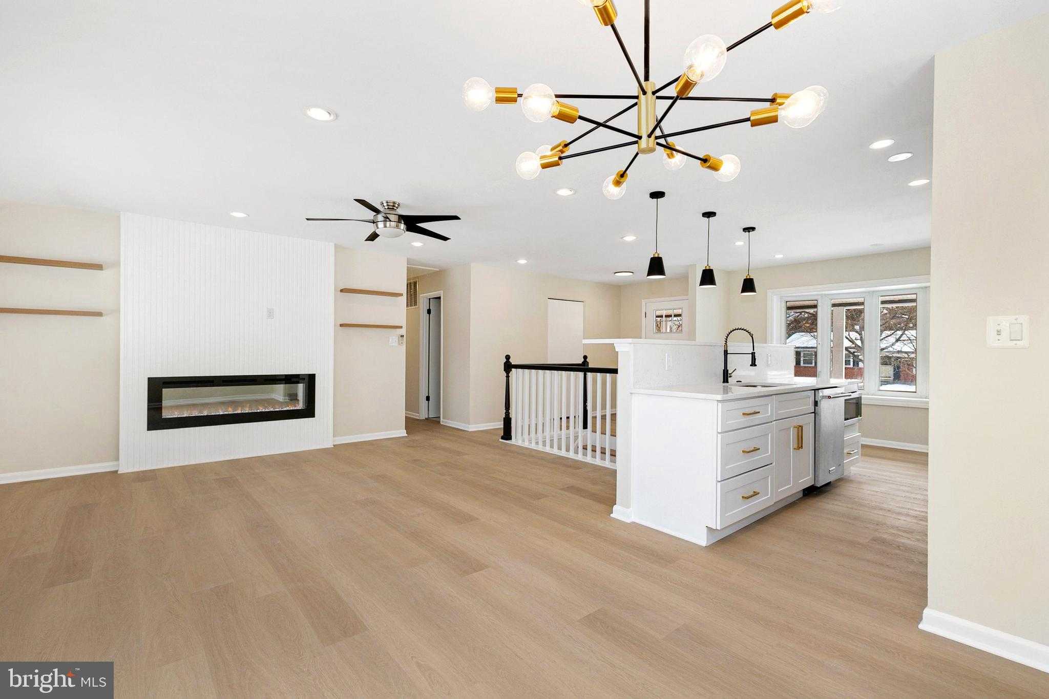 13530 Vandalia Dr photo 16