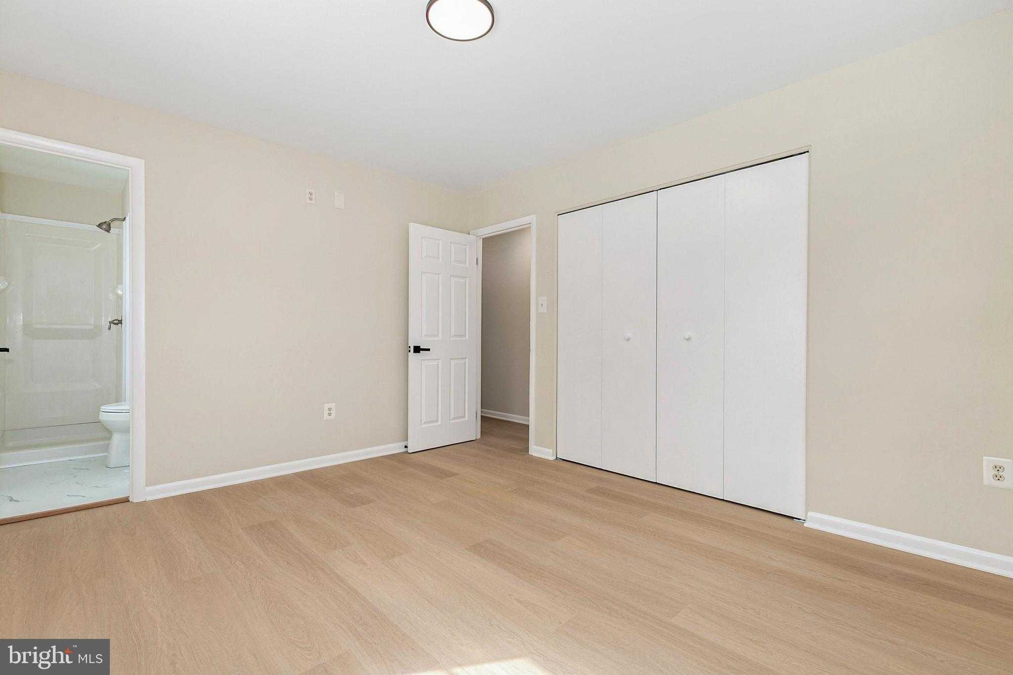 13530 Vandalia Dr photo 23