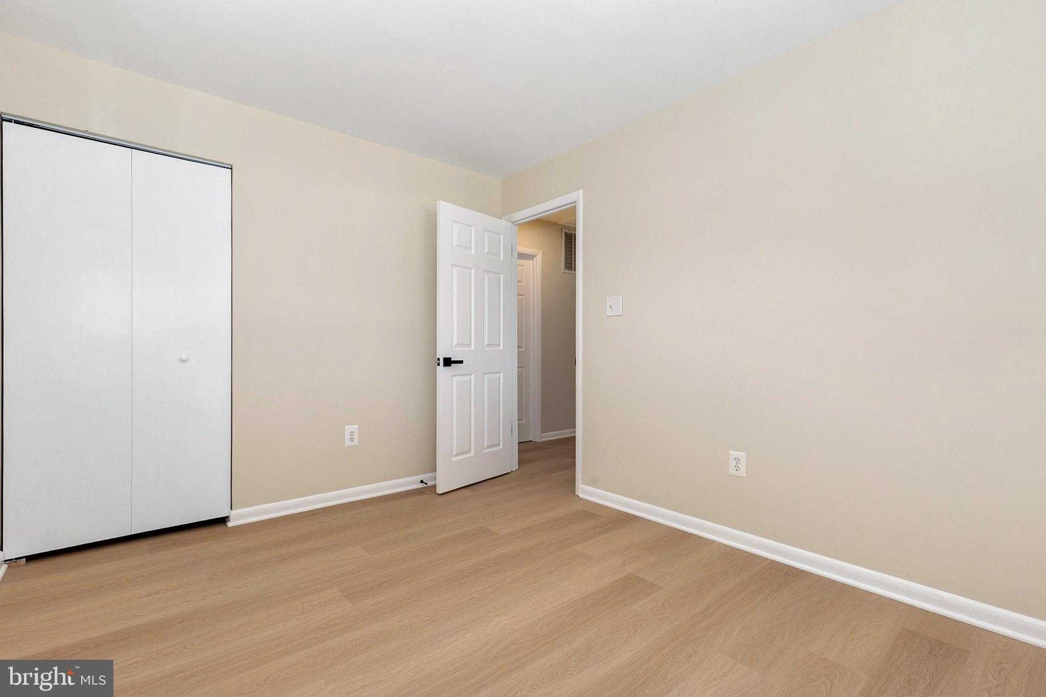 13530 Vandalia Dr photo 26