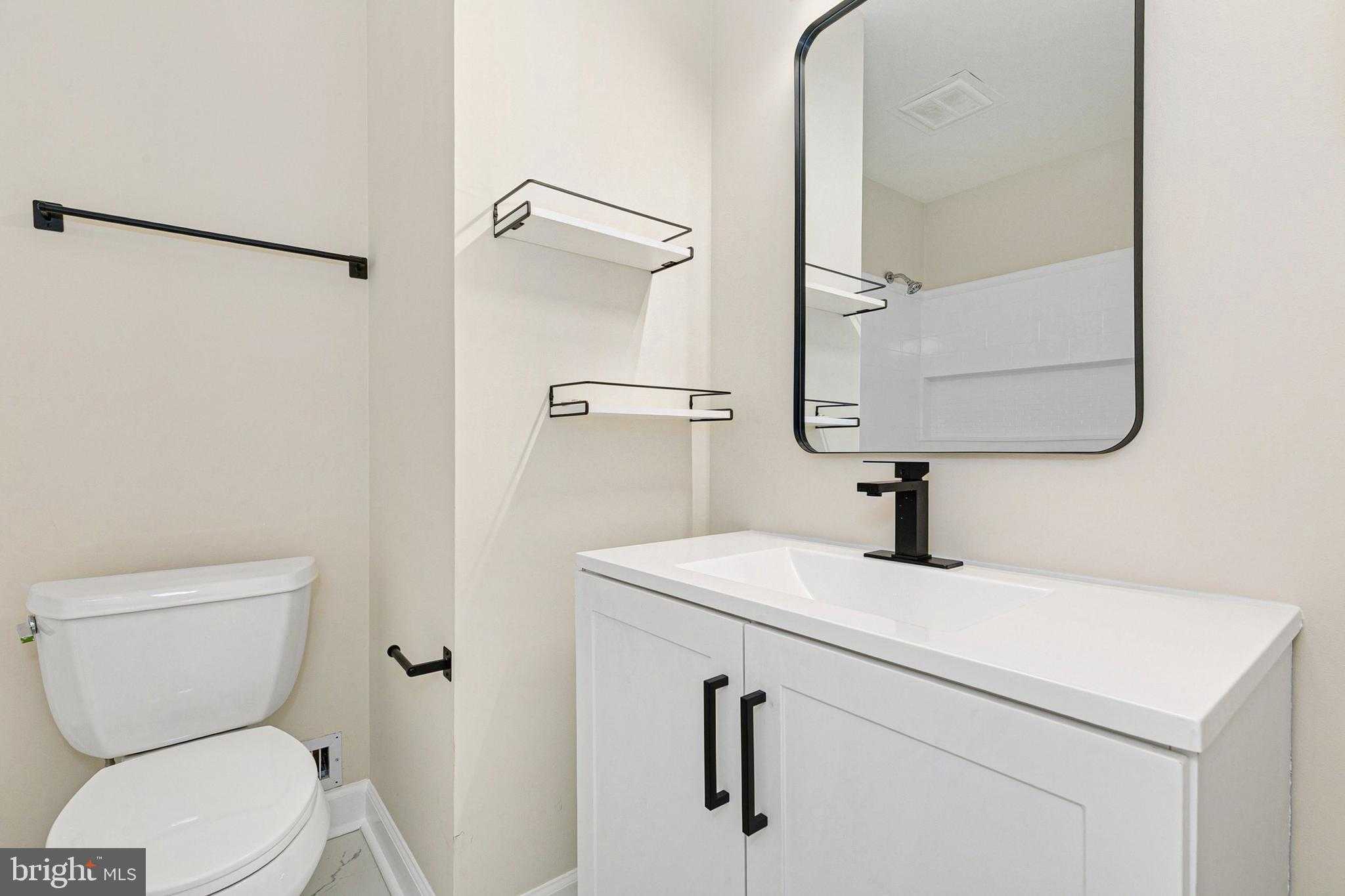 13530 Vandalia Dr photo 29