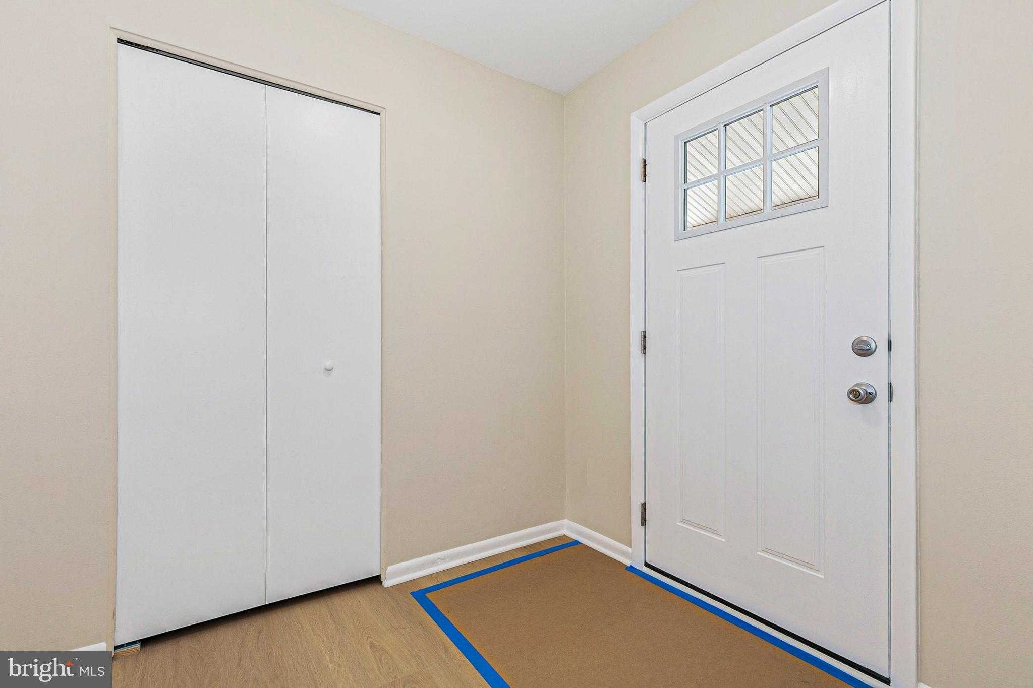 13530 Vandalia Dr photo 3